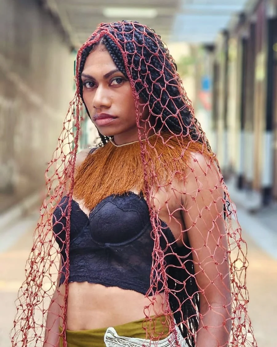 GRACE IN BLOOM: INCENNEA MINZ