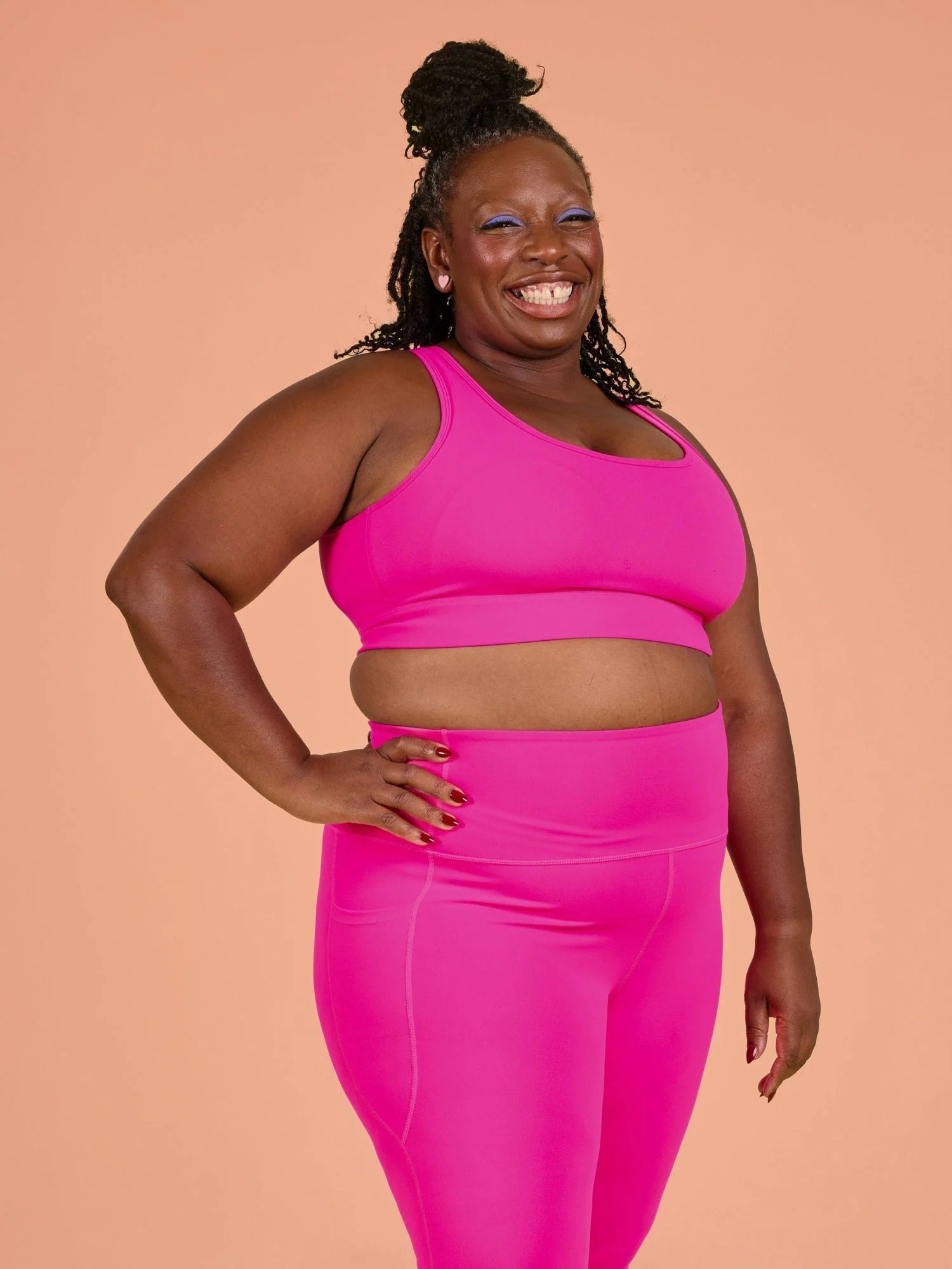 MAMA MOVEMENT - Vibrant & inclusive activewear for women.
Hair & Makeup by Merry May