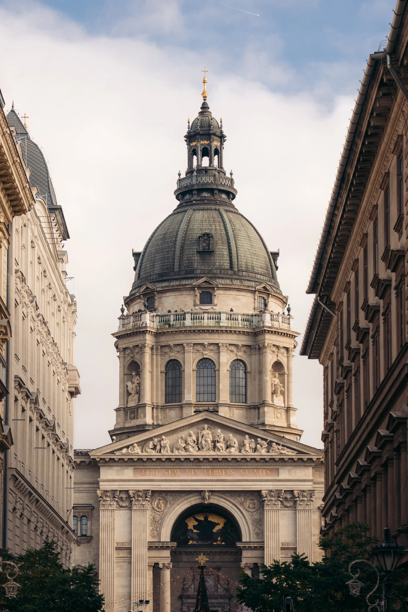 saint-stephens-basilica-budapest.jpg