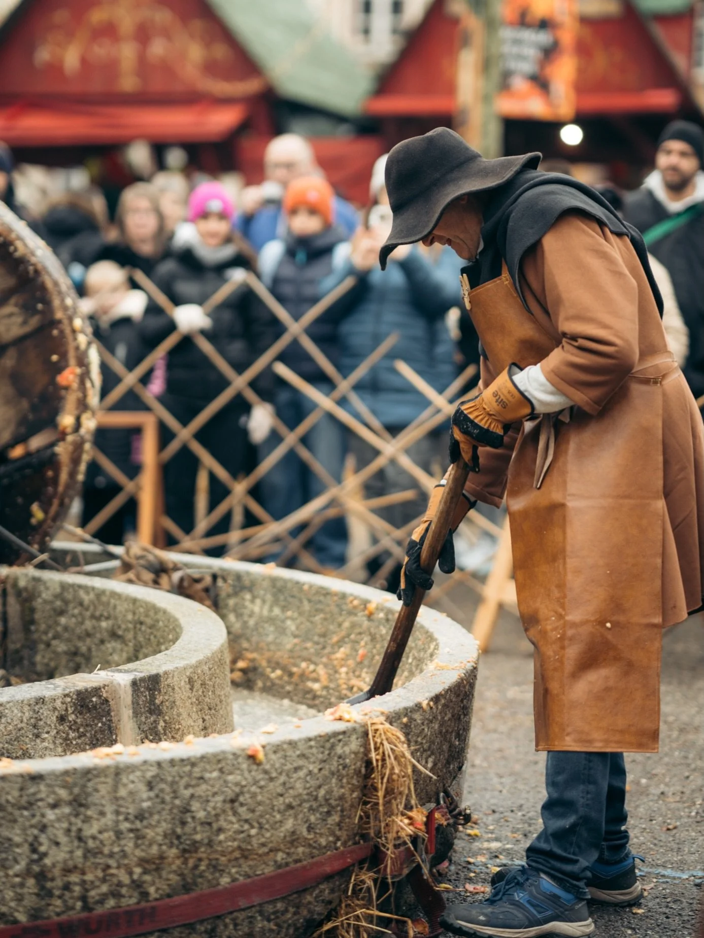 Finally returning to the land of the living after the plague took me out, be safe out there everyone, oof. 

I love all things Christmas markets, but I have to admit, the medieval themed ones are definitely my favorite. Though it has passed for this 