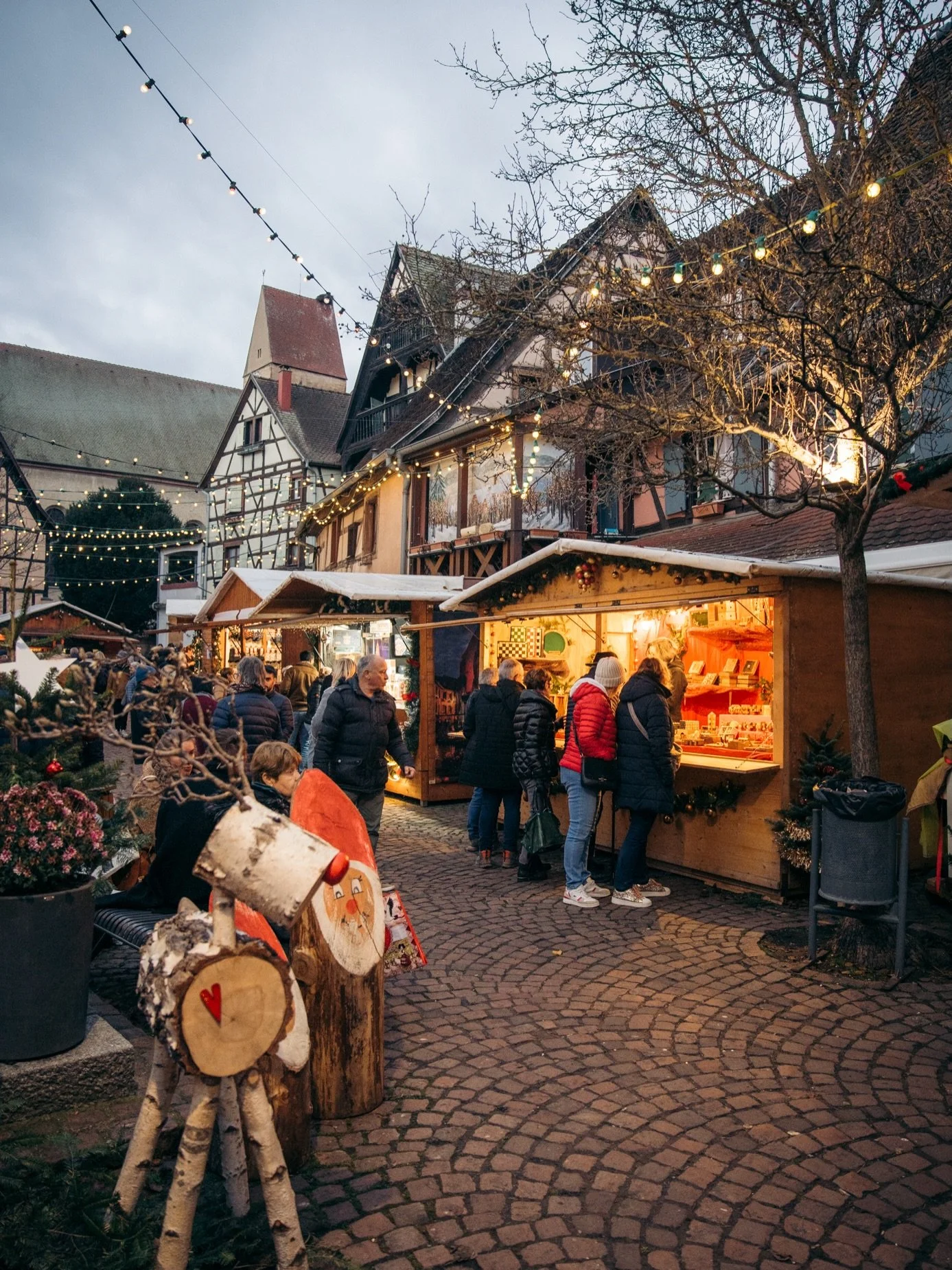 A hodgepodge of recent markets as the year draws to an end. Santa&rsquo;s cookies are cooling and the kids are getting their first viewing of Home Alone (with alllll of the questions). Wishing everyone a very Merry Christmas!

1-3: Eguisheim 
4: Buda