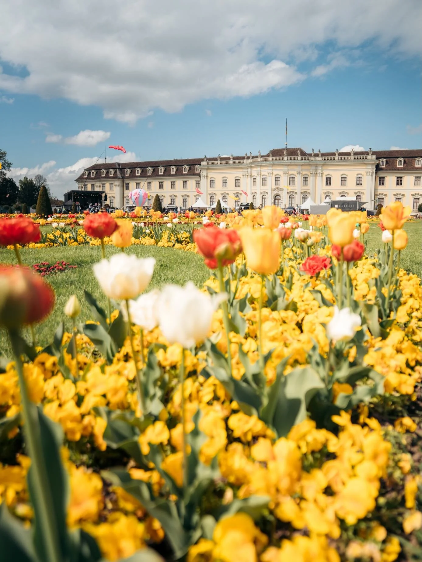 Stayed local last weekend and took the kids to Ludwigsburg for the Balloon Festival. We didn&rsquo;t spot many hot air balloons during the day (apparently, they all come out closer to dusk), but the sun came out, and the kids had the best time runnin