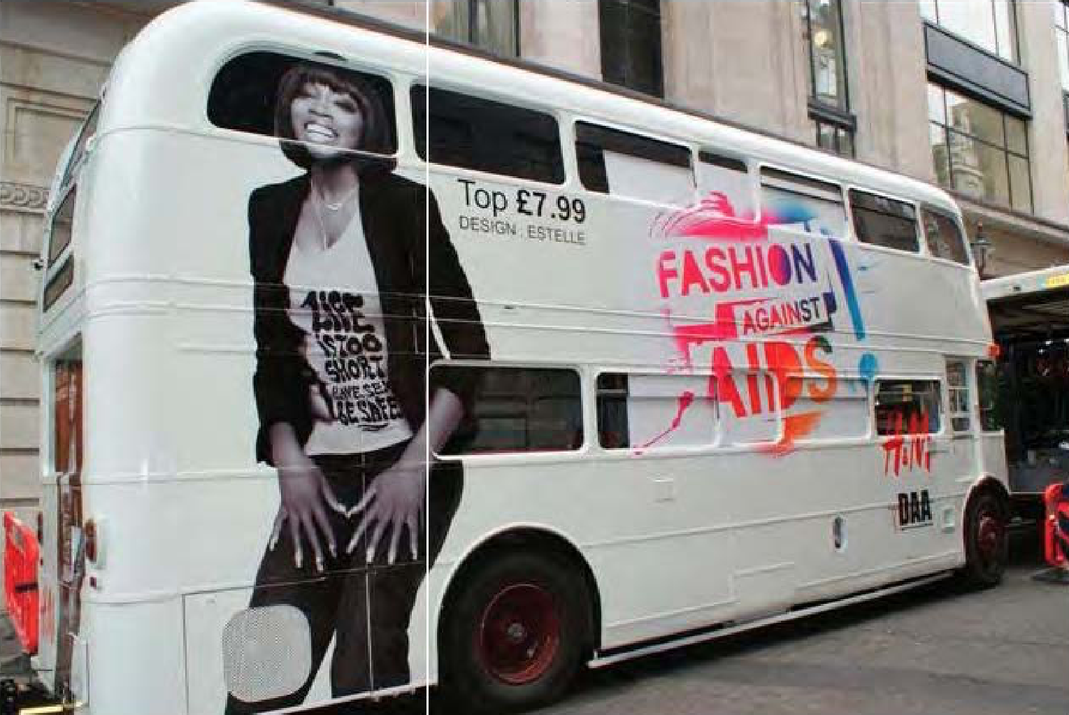 London bus feat. Estelle