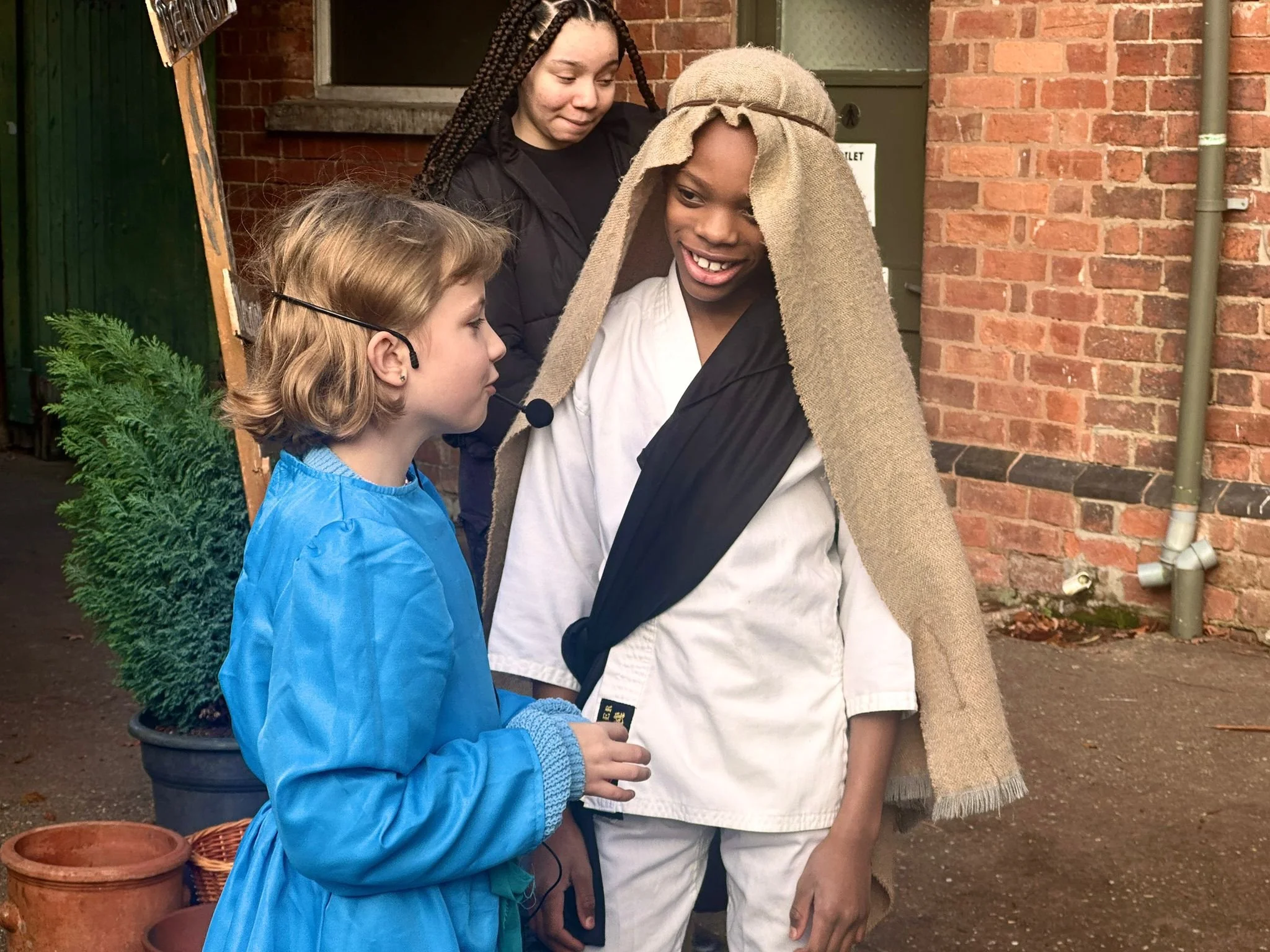 WhatsApp Image 2025-12-08 at 16.40.45_b96618b0.jpg