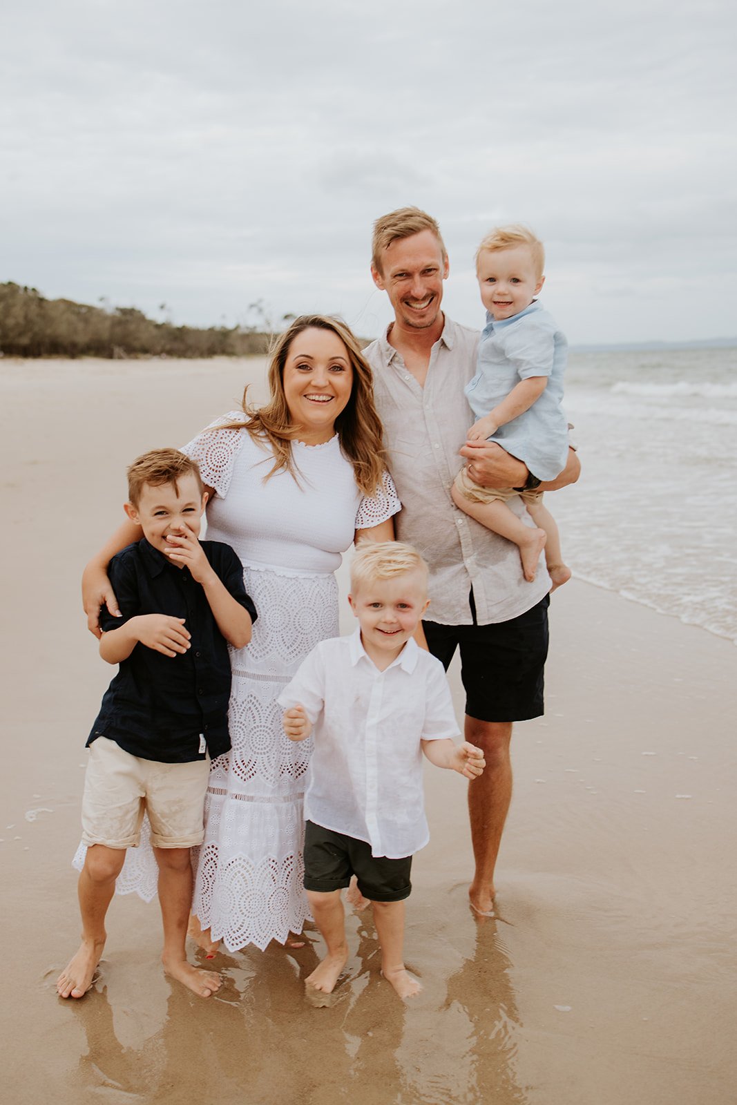 Brisbane Beach Family Photoshoot Location.jpg