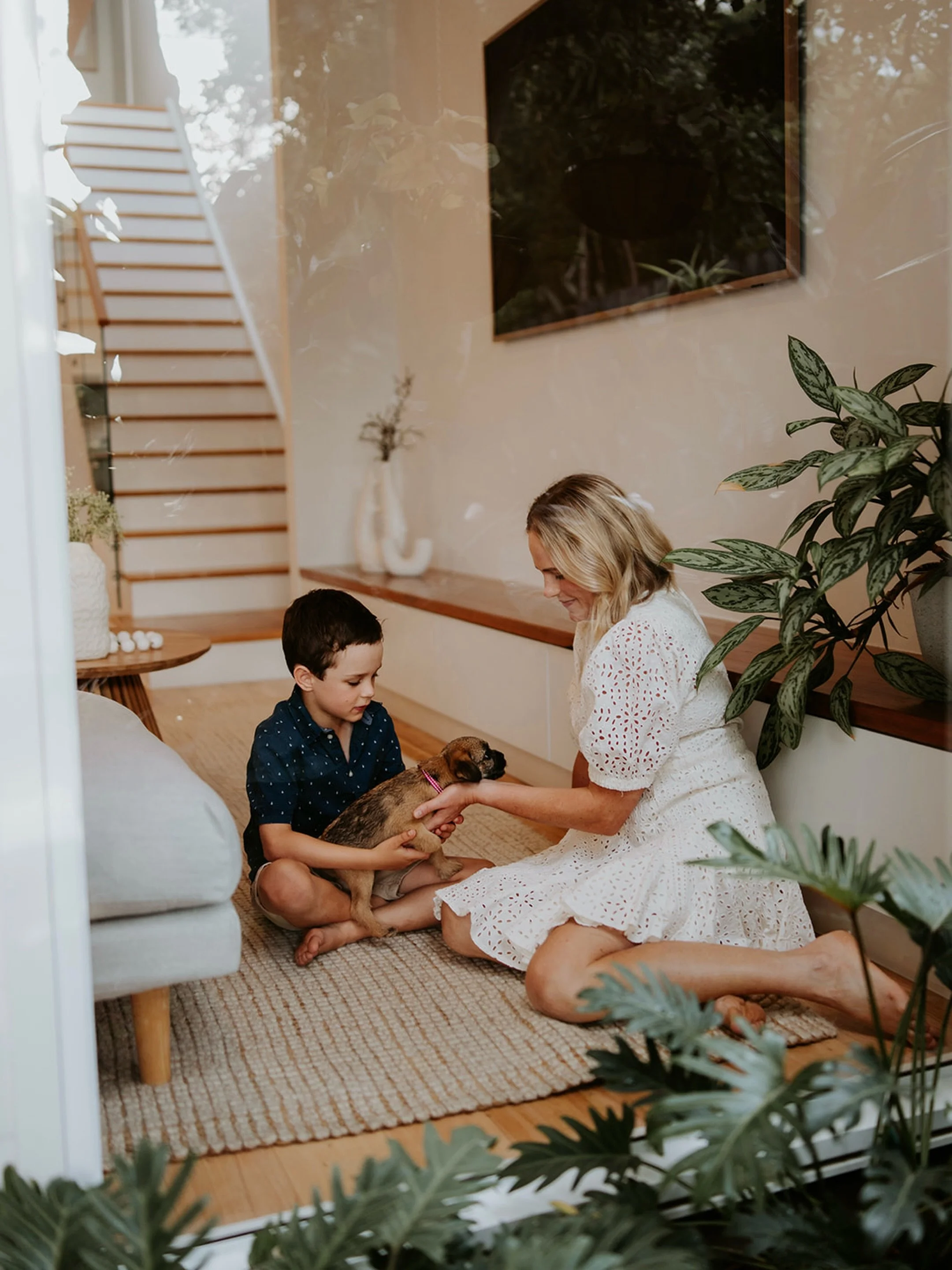 The home they both came home to as babies, now immortalised in photos for them to have forever before they move on to the next chapter. 🏡 

An afternoon just the four, time spent together&mdash; plus a new special little one 🐕 and one who has seen 