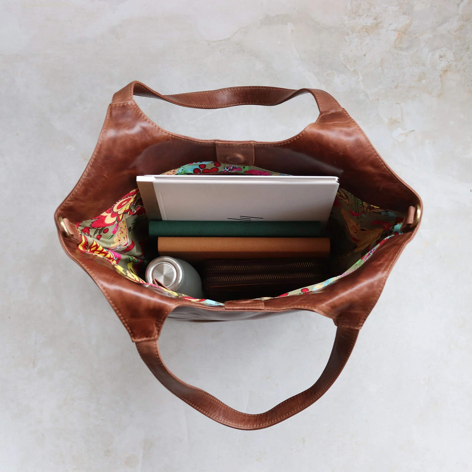 Portobello-leather-tote-bag-with-pleats-image-2.jpg