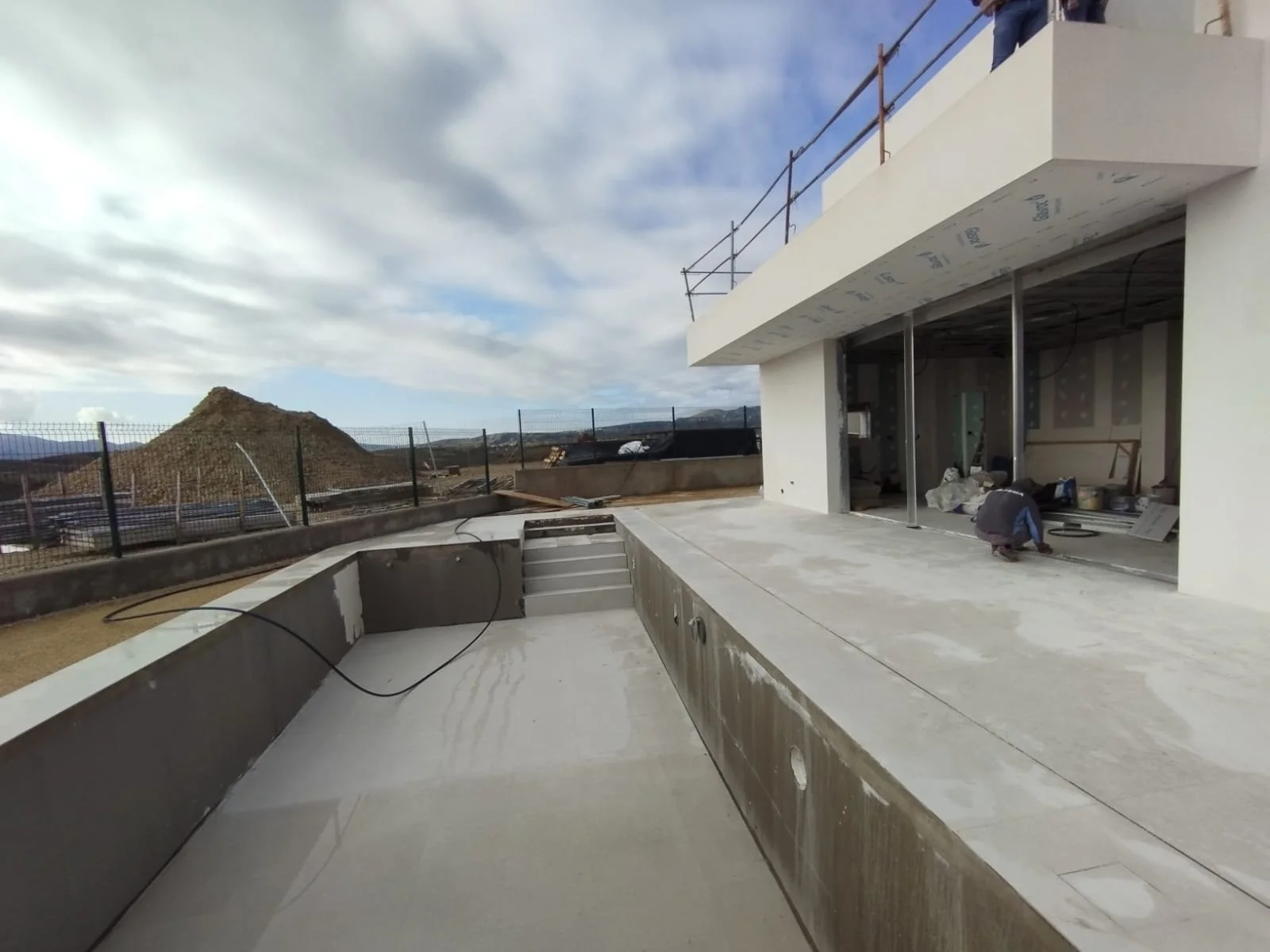 PHOTO-2025-12-15-12-15-12 3.jpg