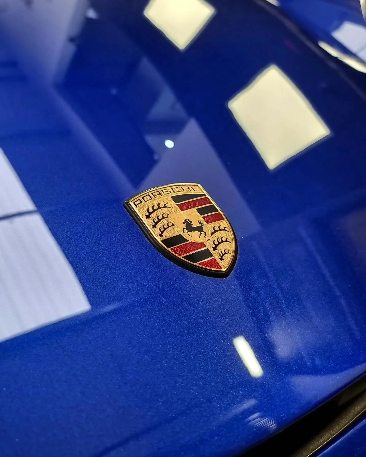911 Porsche 997 fully repainted, flattened and handed over to me by @paintingclassiccars for a 3 stage and CeramicGuard application 💎 Another one done! Being trailered back to the customer tomorrow. More photos and feature film to come. 
.
.
.
#suss