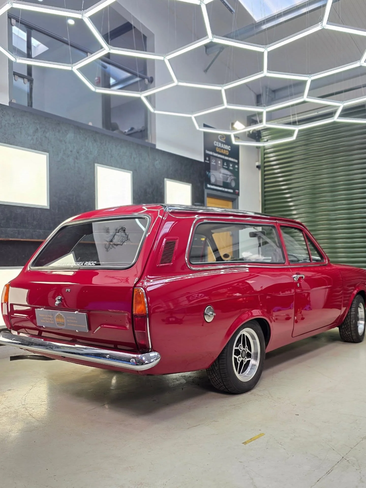 The Escort refresh supported by many of our amazing friends is almost complete! It's just waiting for the last polishing stage and a healthy lick of ceramic before it goes on stand for many shows to come! Stunning metal work, tasteful engine refresh 