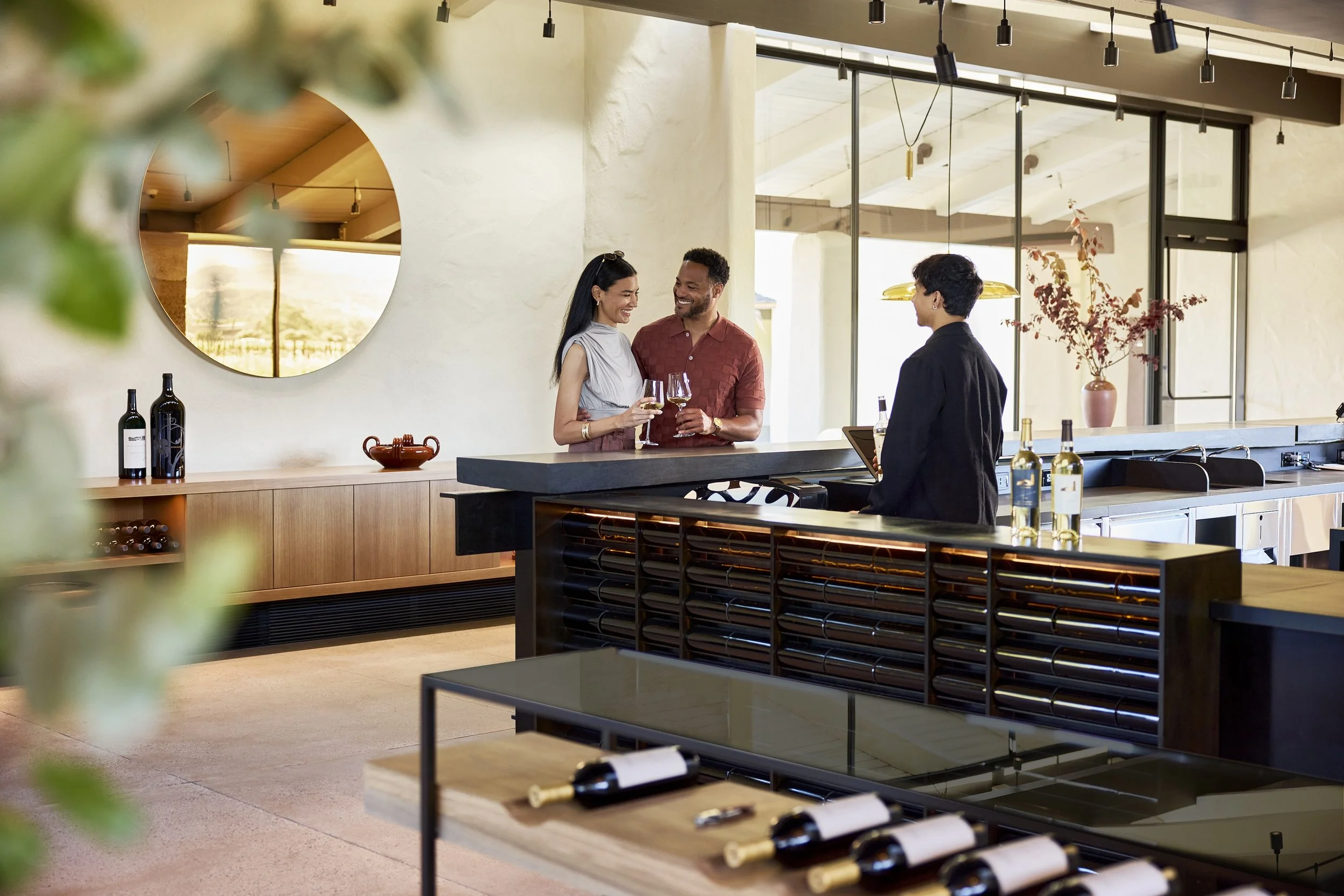 Mondavi_001_Welcome_Pour_Reception_Talent_Wide_3.jpg
