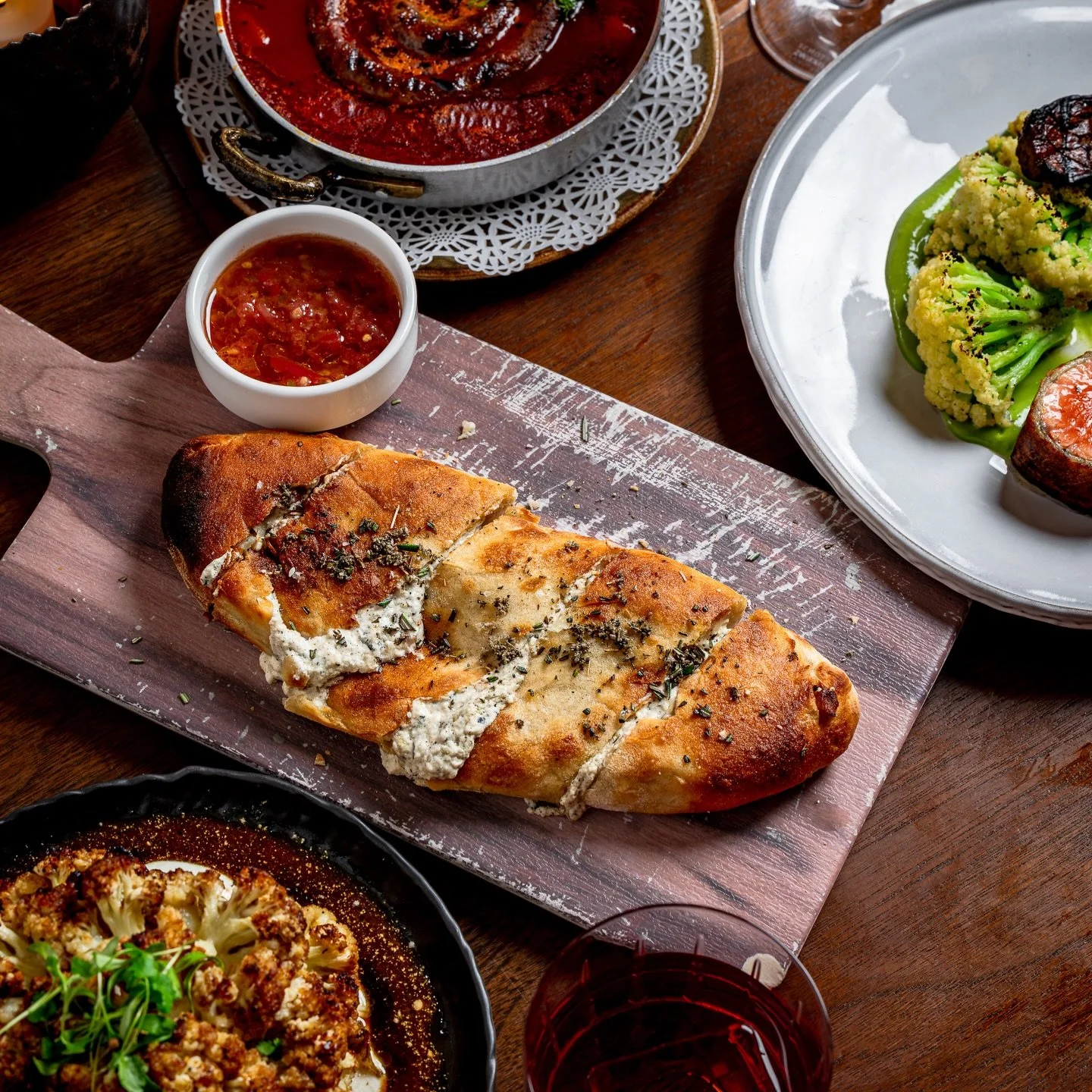 Sambusak 

Signature Frena bread stuffed with spicy feta and topped with olive oil and za&rsquo;atar

#frena #eatnyc #hellskitchennyc #sambusak