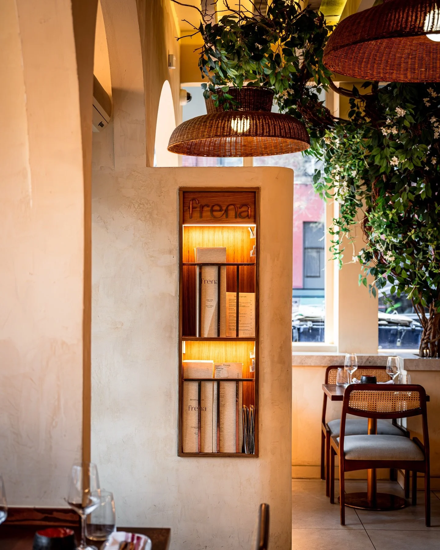 An escape in the middle of Manhattan 

#hellskitchennyc #restaurantdecor #eatnyc #midtownmanhattan