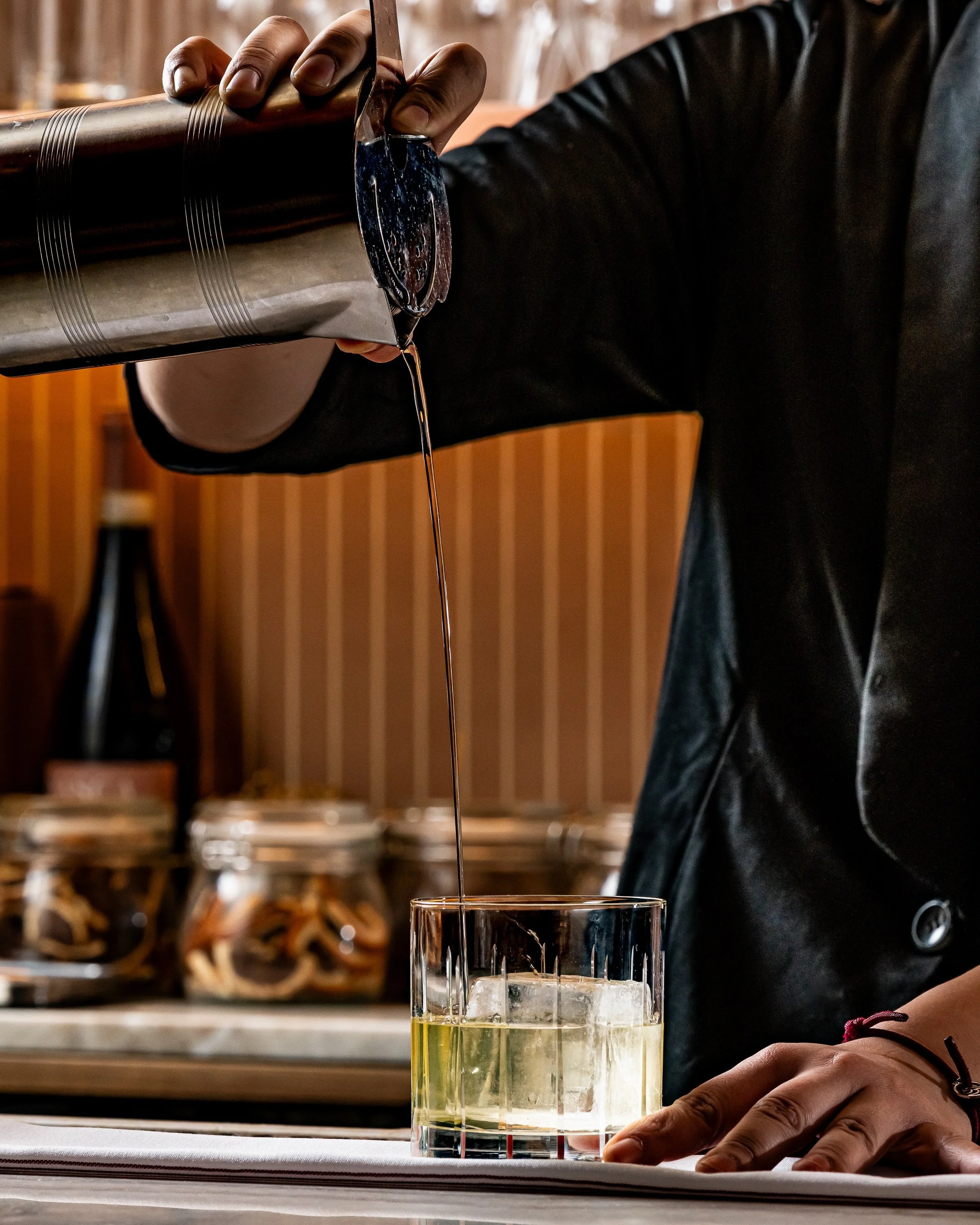 Frena Happy Hour starting today!

Available 4pm - 6pm Sunday - Thursday 

Perfect chance to unwind after work, grab a bite, and sample from our new cocktail menu

#happyhournyc #newyorkeats #hellskitchennyc #mixology