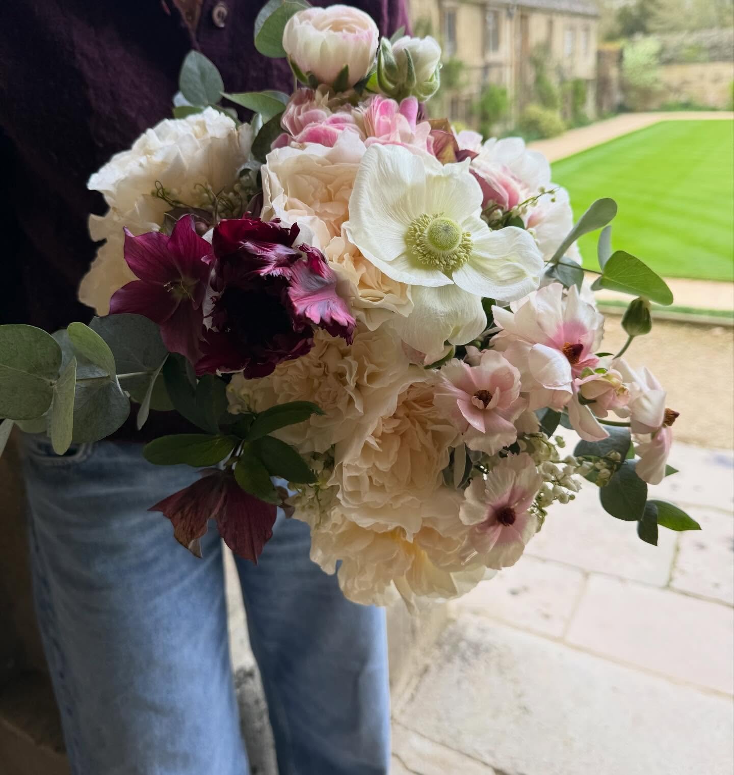Clara &amp; Hermione 
Worcester College, Oxford
The most gorgeous Spring colour palette for this weekend wedding. 
Bridal bouquets of butterfly ranunculus , ranunculus, hellebores, tulips, roses and lily of the valley (lots of lolly of the valley . 
