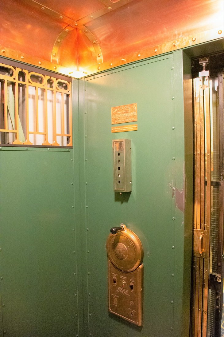 toronto-otis-fensom-elevator-restoration-02.jpeg
