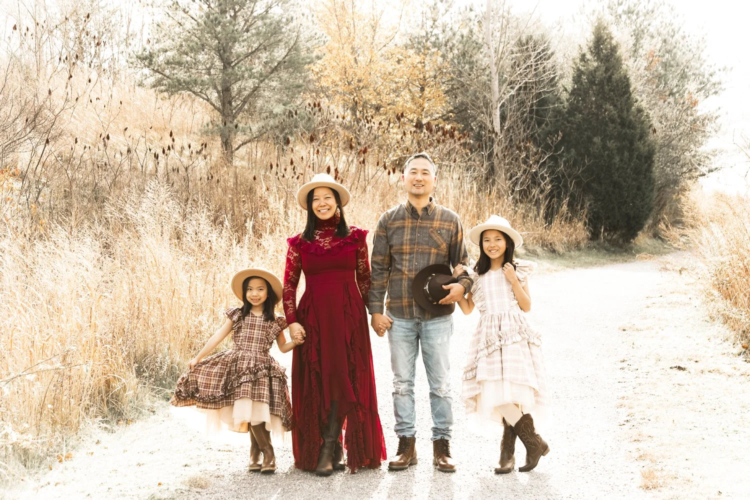 ChoFamily2025Fall001.jpg