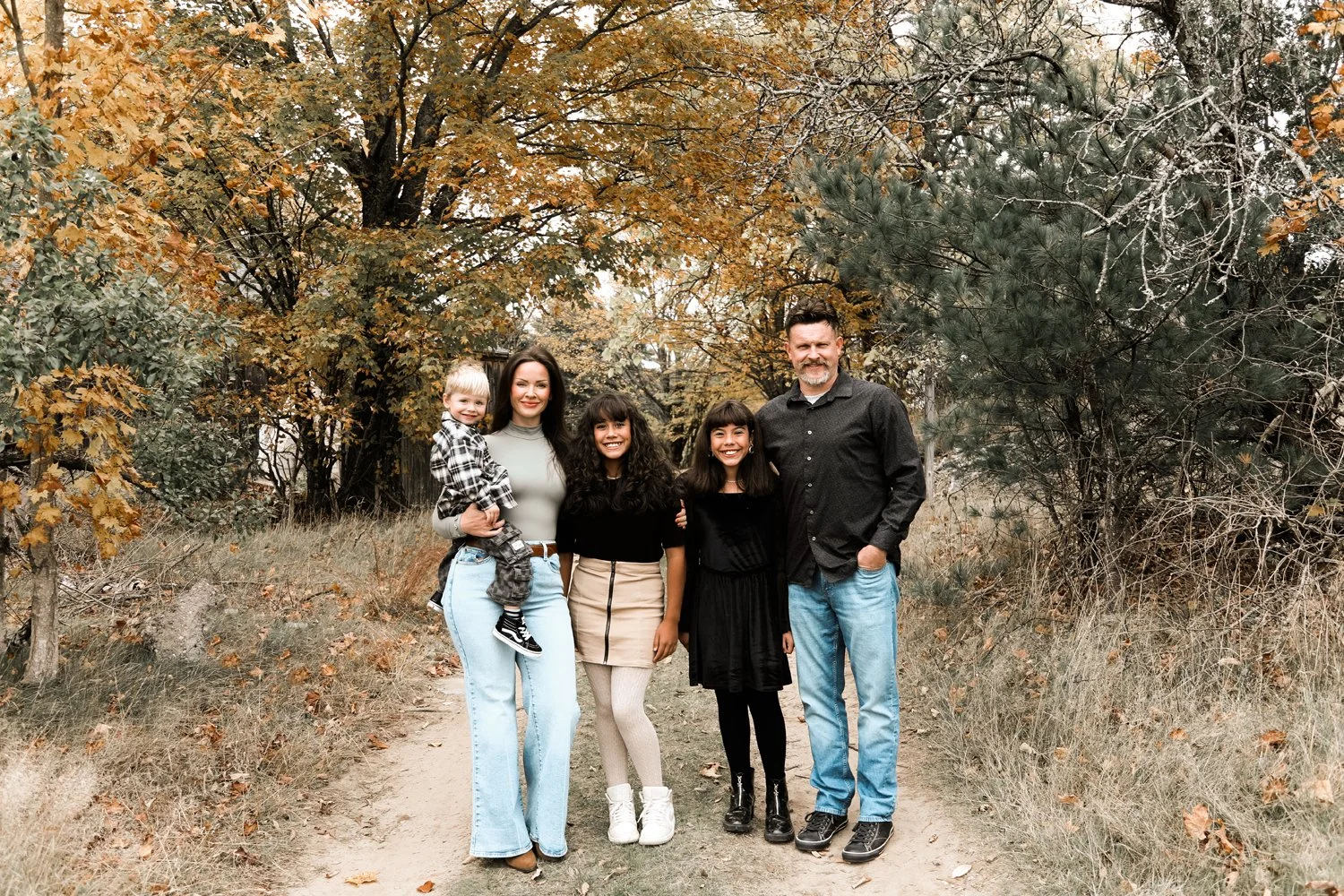OnessimoFamily2026Fall004.jpg