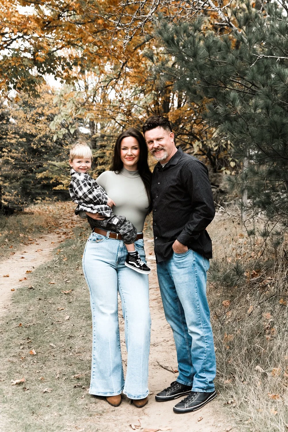 OnessimoFamily2026Fall007.jpg