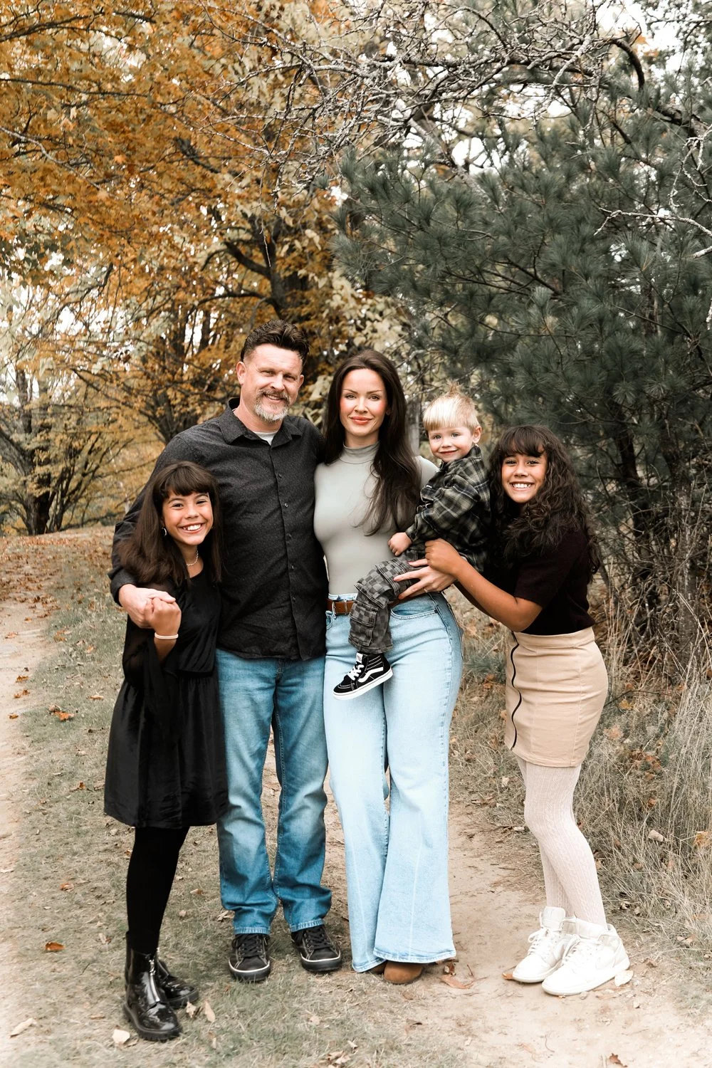 OnessimoFamily2026Fall018.jpg