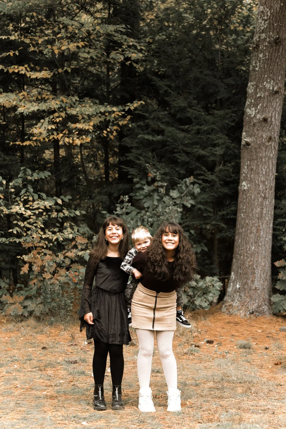 OnessimoFamily2026Fall078.jpg