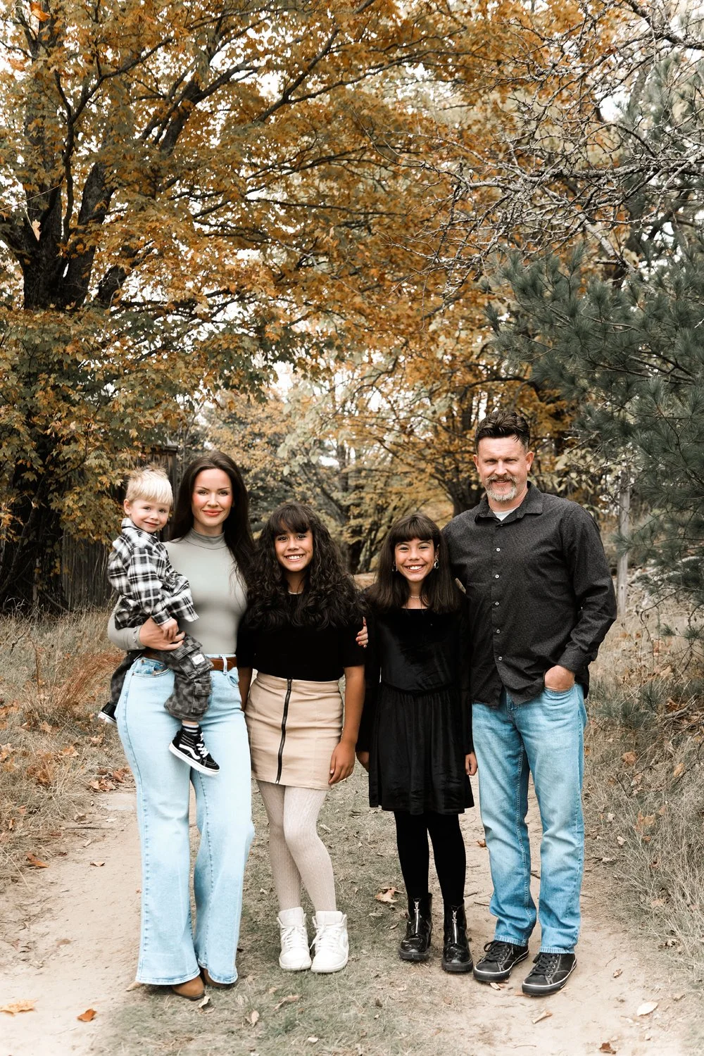 OnessimoFamily2026Fall005.jpg