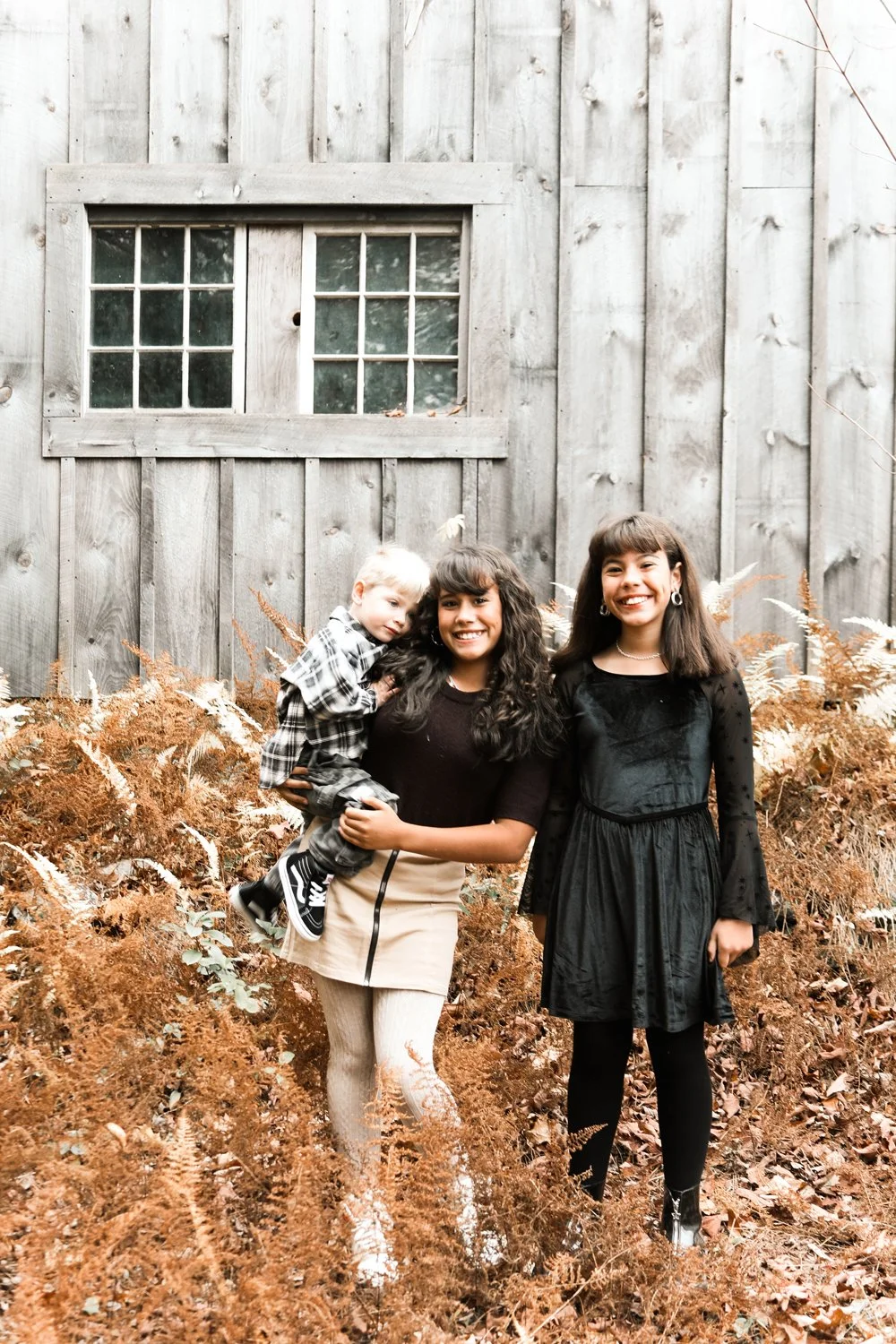 OnessimoFamily2026Fall028.jpg