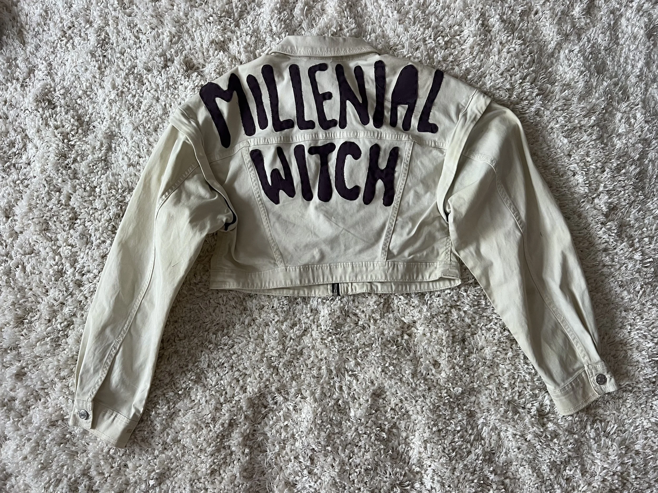 Millennial Witch jacket 250€