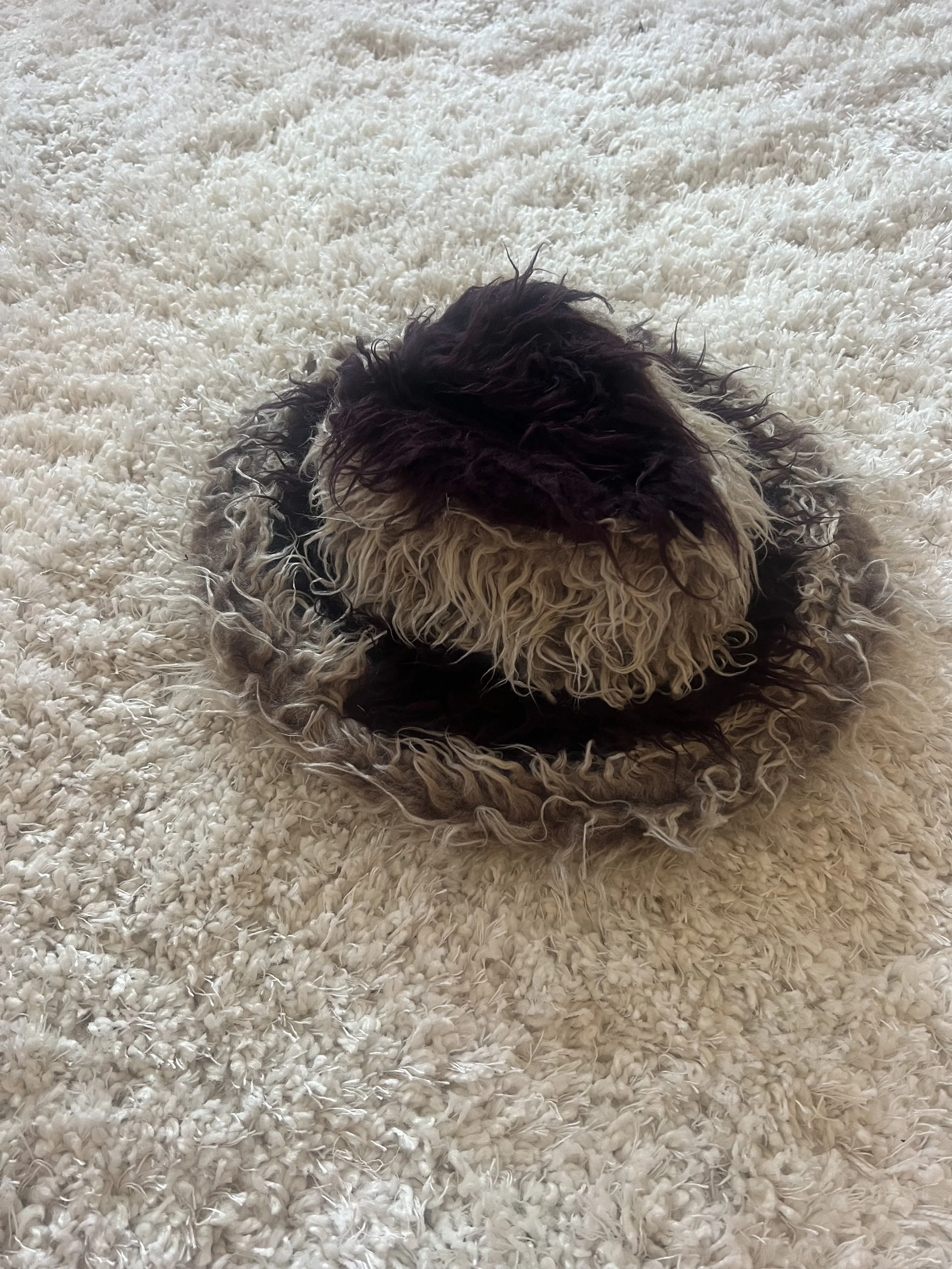 Troll Fur Witch hat 150 €