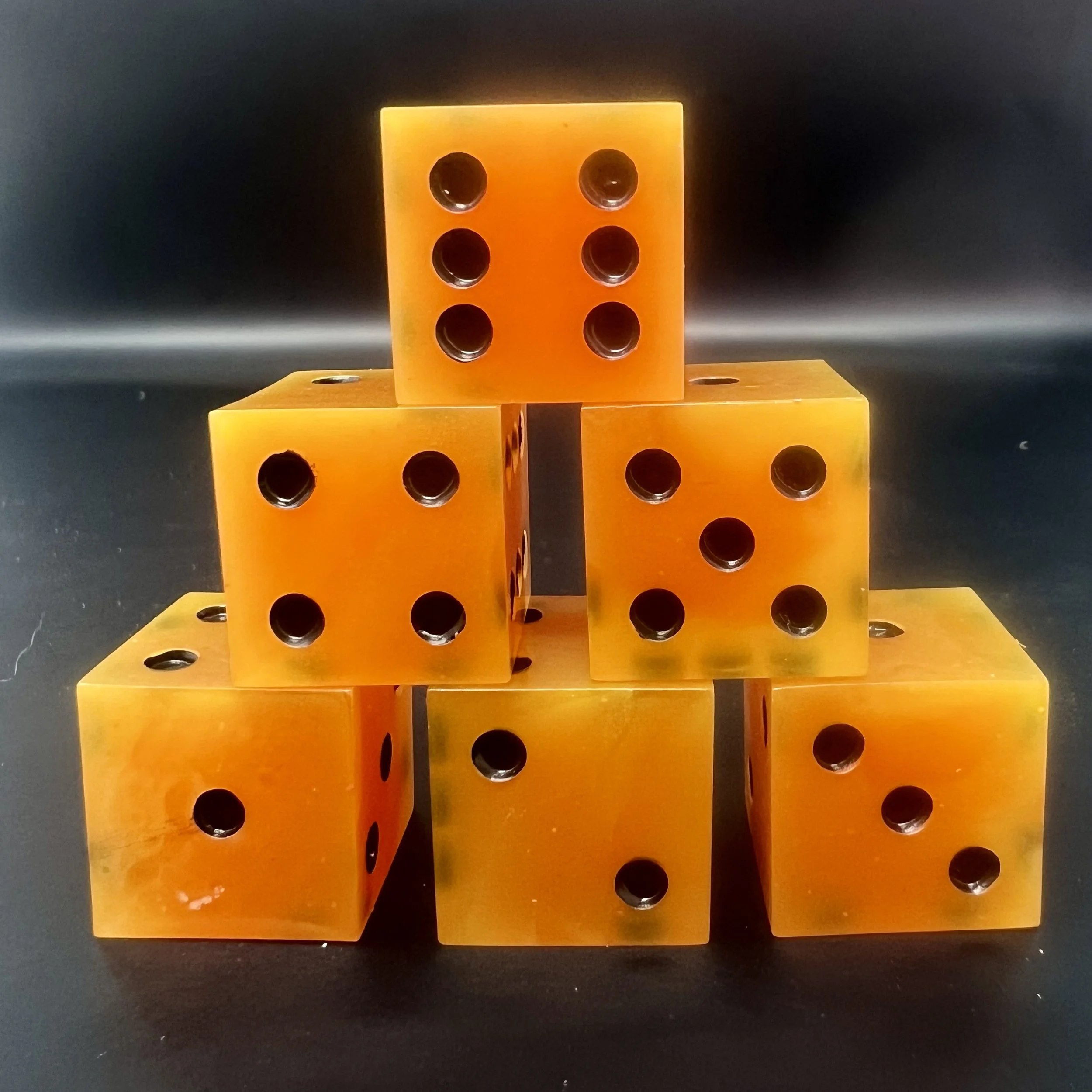 D6_Pip_Orange to Yellow_04.jpg