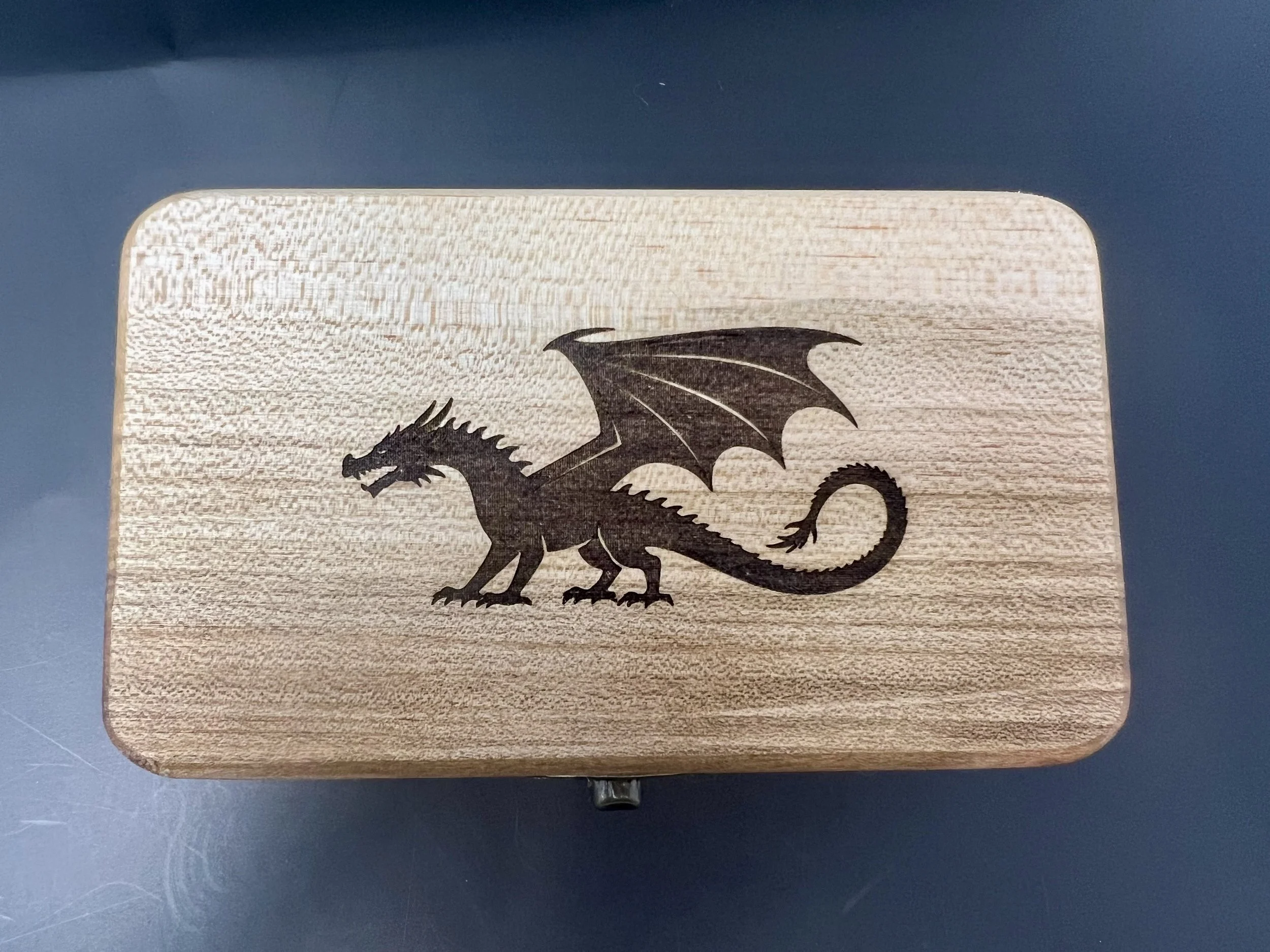 Dice Box_Dragon_01_01.jpg