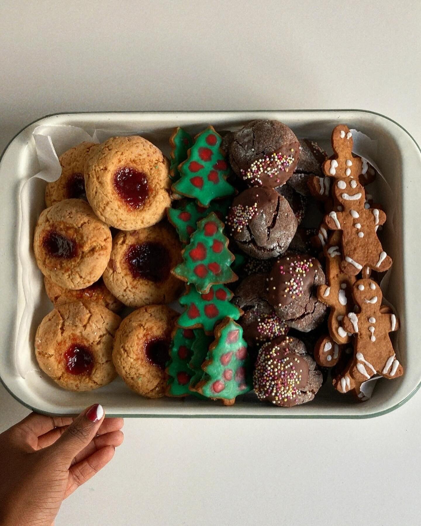 &lsquo;tis the season for homemade cookies, sparkly socks, attempting to sew stockings, dinner parties, arts &amp; crafts, more dinner parties, l-o-v-e, a good book &amp; some wine! See you on the other side! xx 🥰🎄🤶🏾