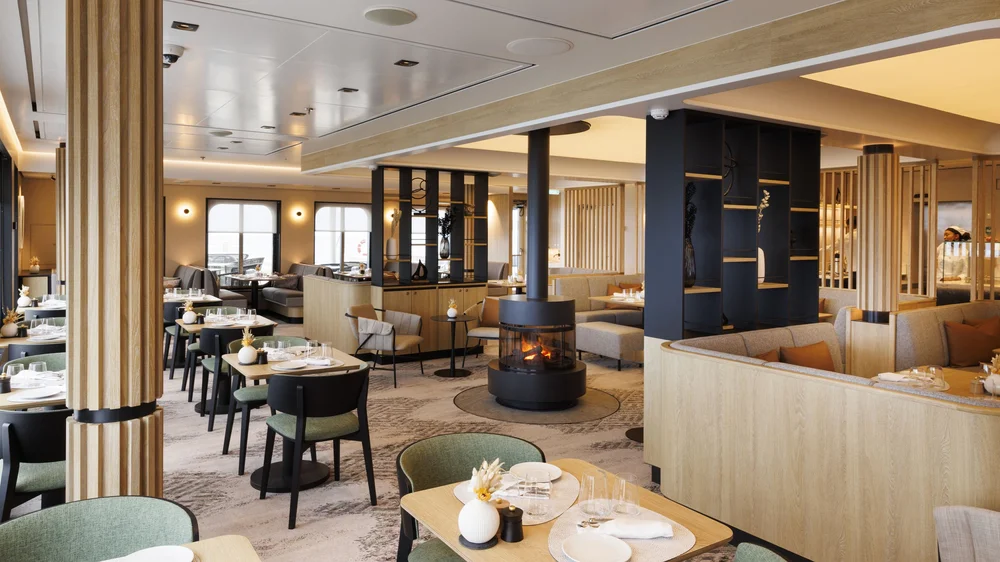 The aft lounge was a quiet, comfortable place for me to open my laptop.