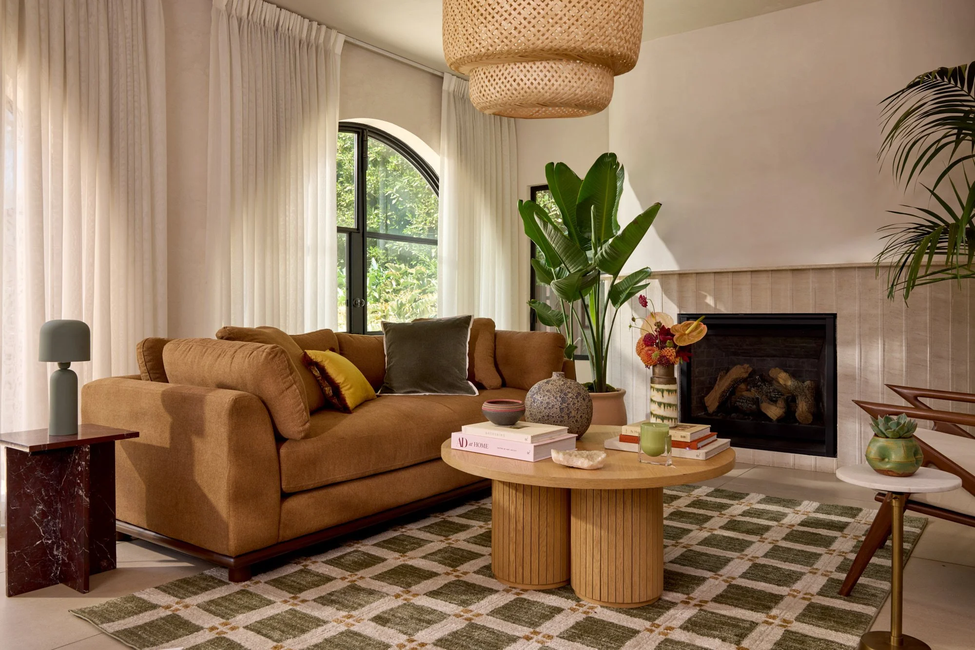 Miller-Sofa-Faithful-Moca-260608-T4-0984_web.jpg
