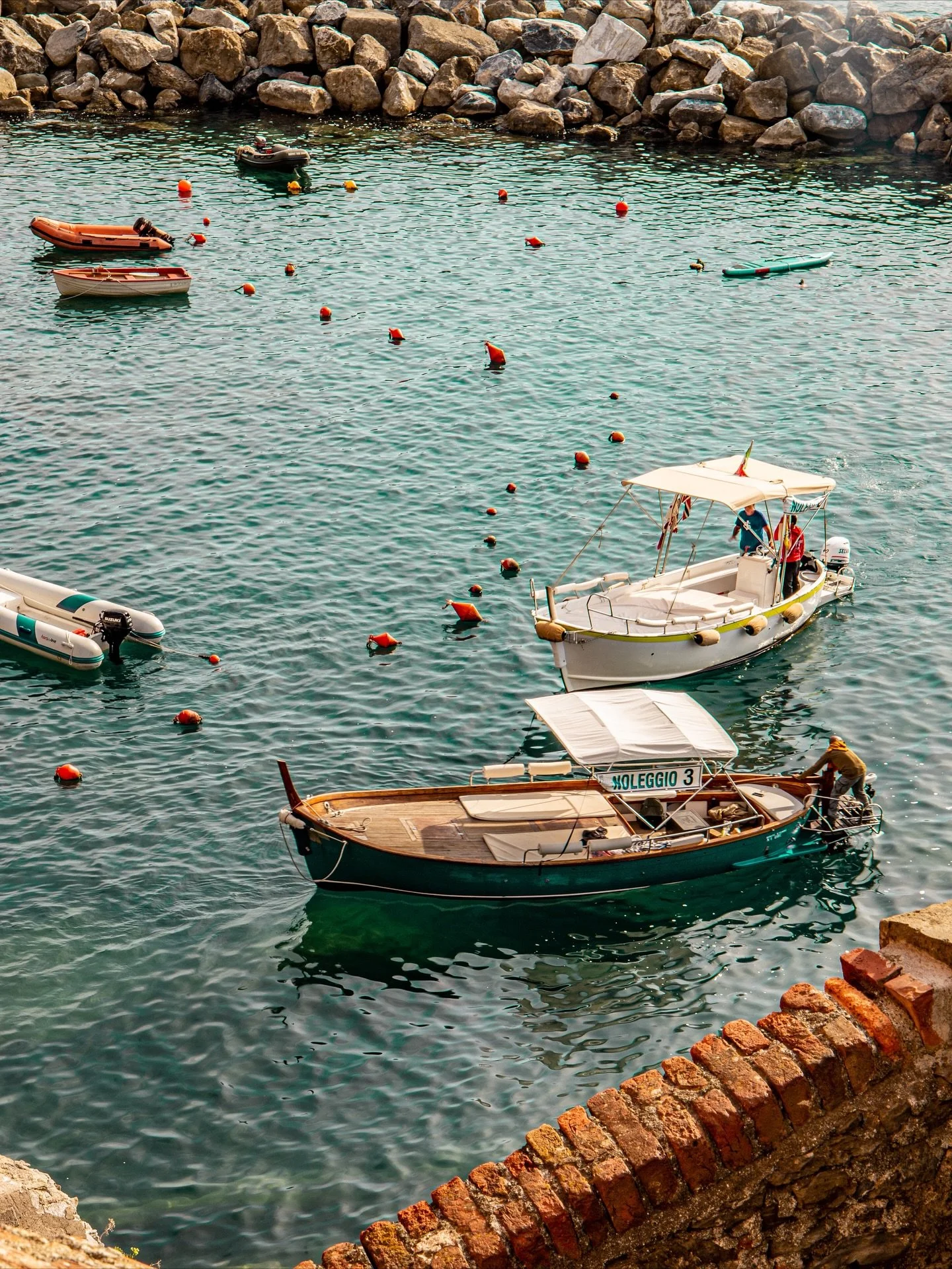 Prints? For the holidays? Groundbreaking. I haven&rsquo;t had a print shop open for a while but a few recent requests (you know who you are!) have made me reconsider. Prints *do* make great holiday gifts! Starting small for now with just a few photos