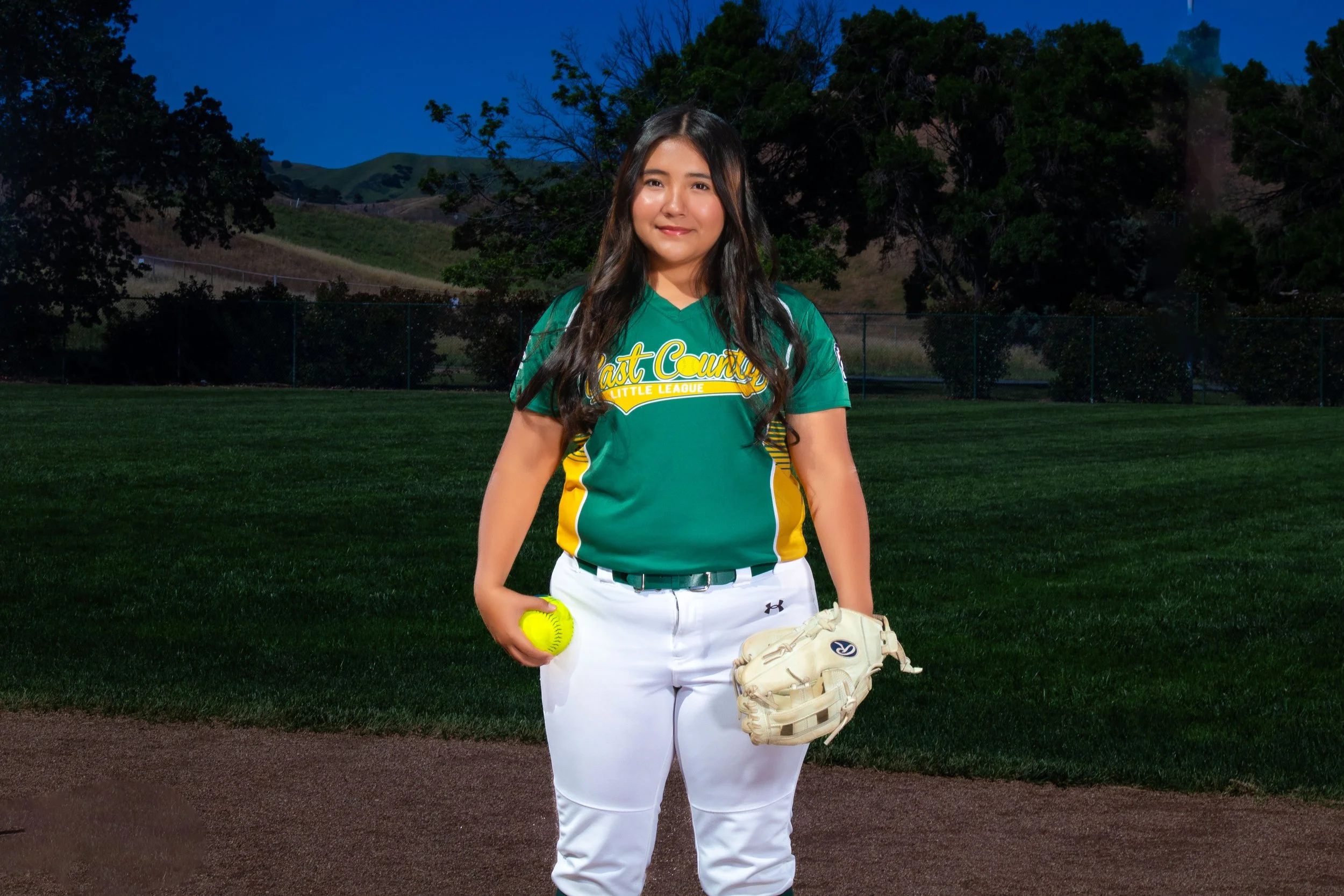 Softball Portraits-1528- PRINT.jpg
