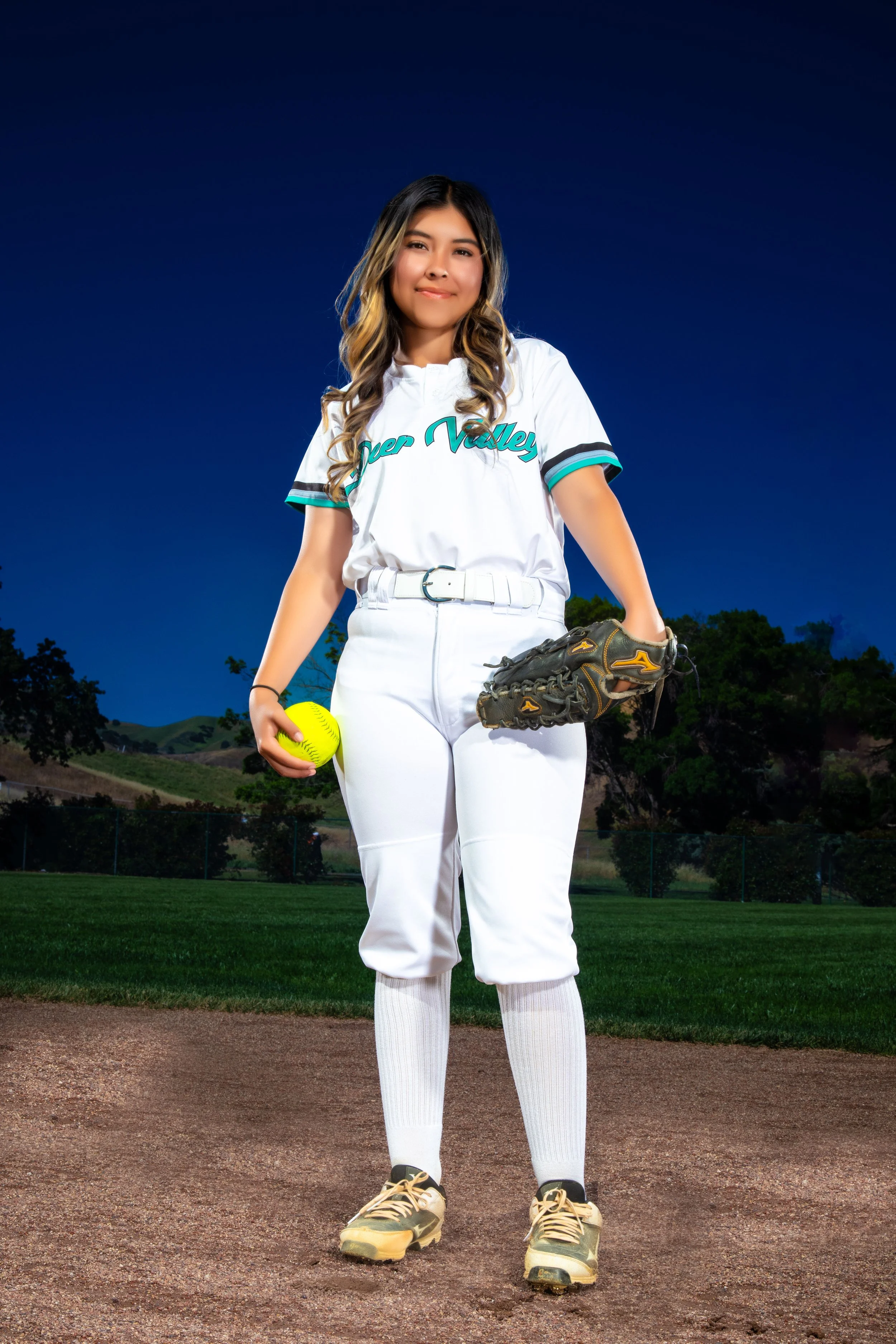 Softball Portraits-1454- PRINT.jpg