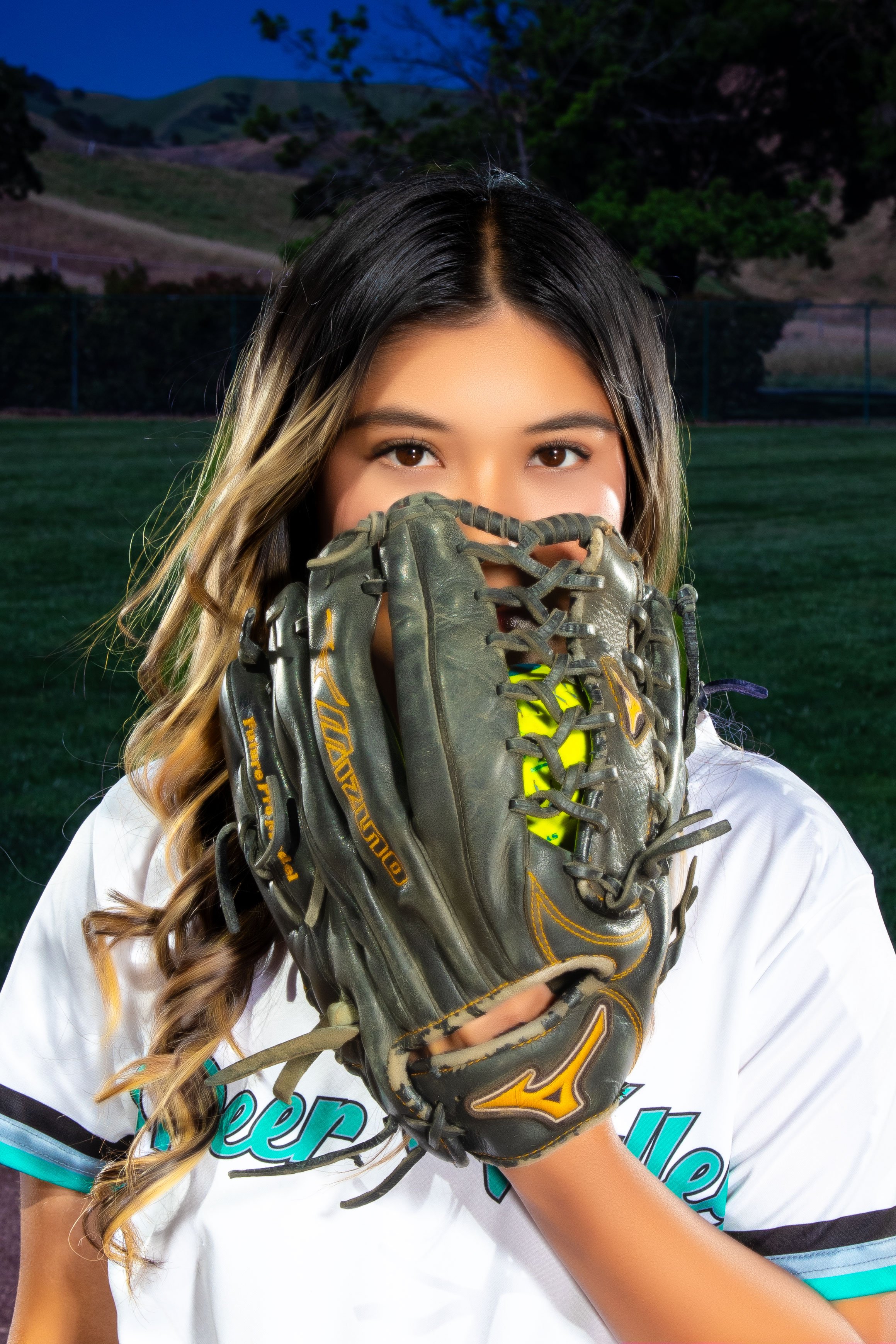 Softball Portraits-1455- PRINT.jpg