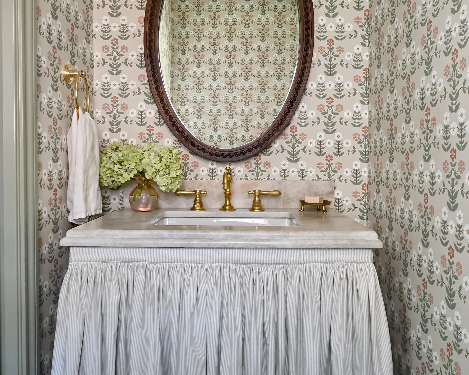 Ashlee Arter-8306-Edit-Edit.jpg