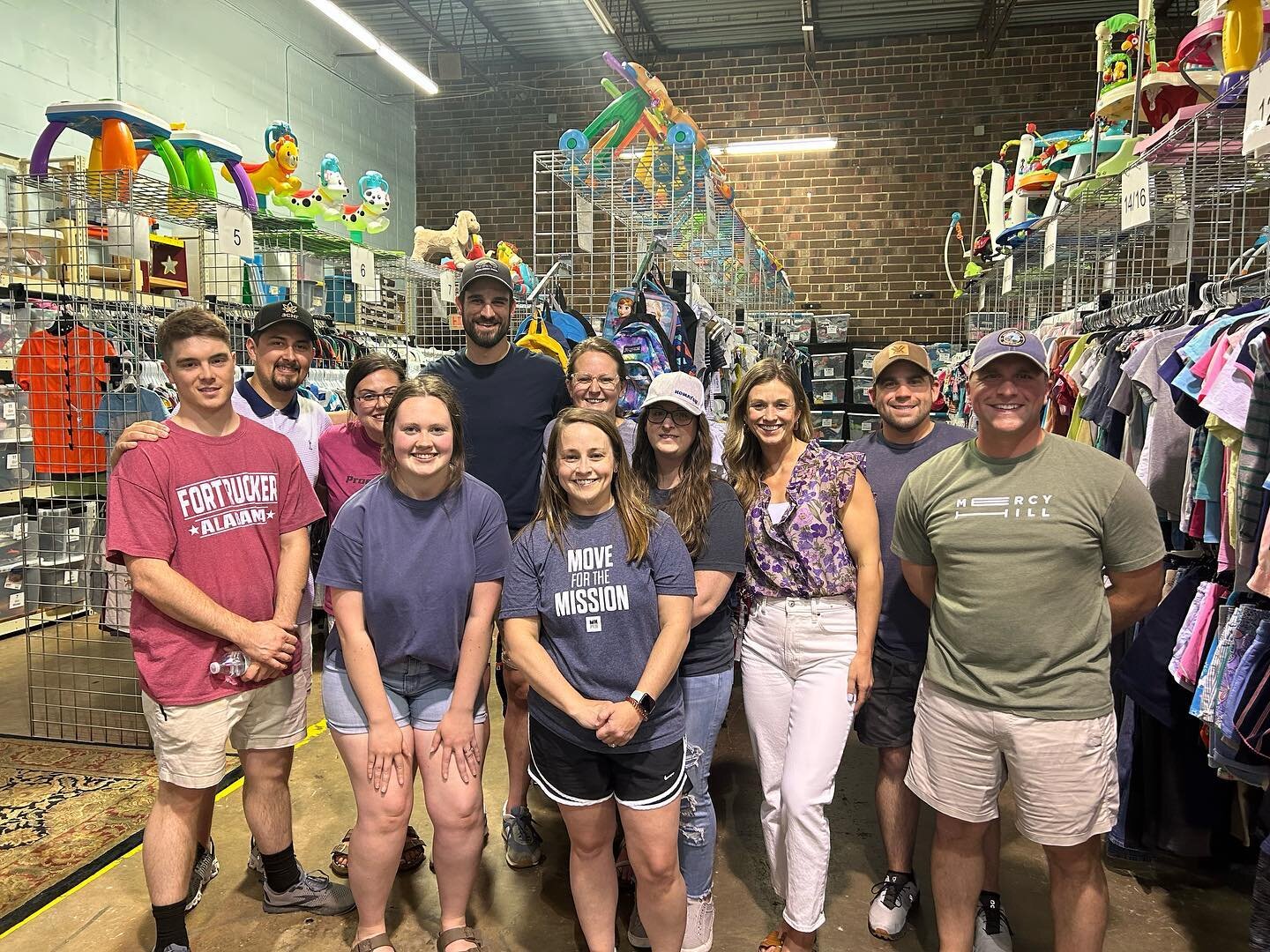Volunteer Spotlight: 
Community group from Mercy Hill! 

Last Tuesday we had two different groups from Mercy Hill volunteer with us! They helped put away the rest of our fall clothes and put more spring clothes out on the floor. They were a big help 