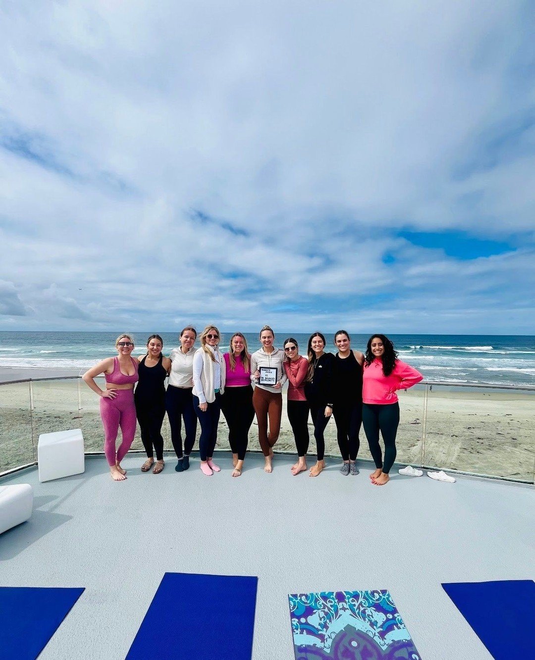🌈 POV: you and your bach babes found post-party serenity with yoga at the beach!☀️⁠
⁠
⁠
⁠
⁠
#sandiego #thebalancedbachelorette #sandiegobachelorette #bacheloretteweekend #2024bridetobe