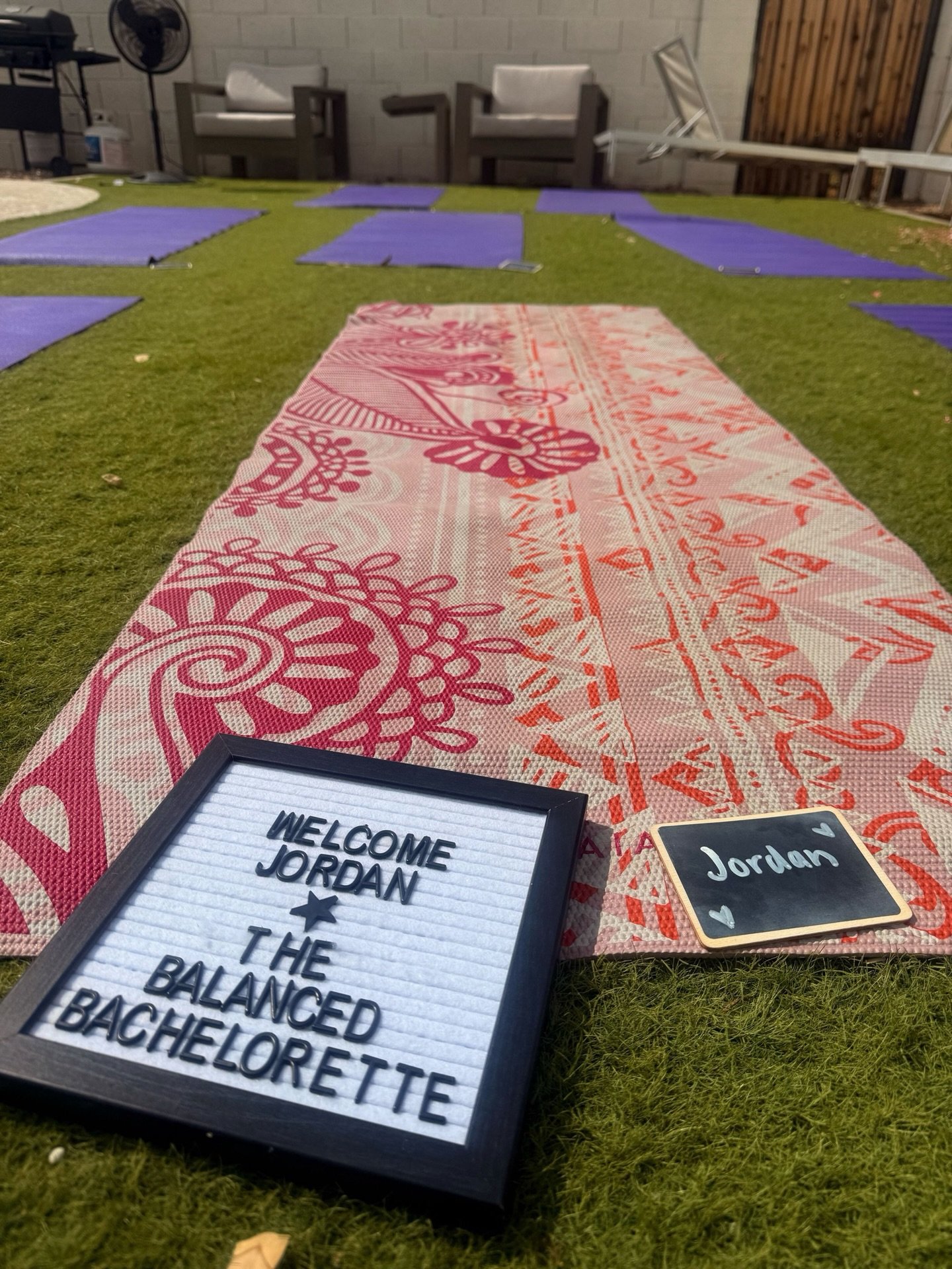 What a weekend with The Balance Bachelorette looks like. 😍

From sound baths to yoga to Pilates, every experience is designed to bring balance to your weekend. 💫 💖

pssst peep that #sedonaarizona class? 👀🏜️ 

#thebalancedbachelorette #soundheali