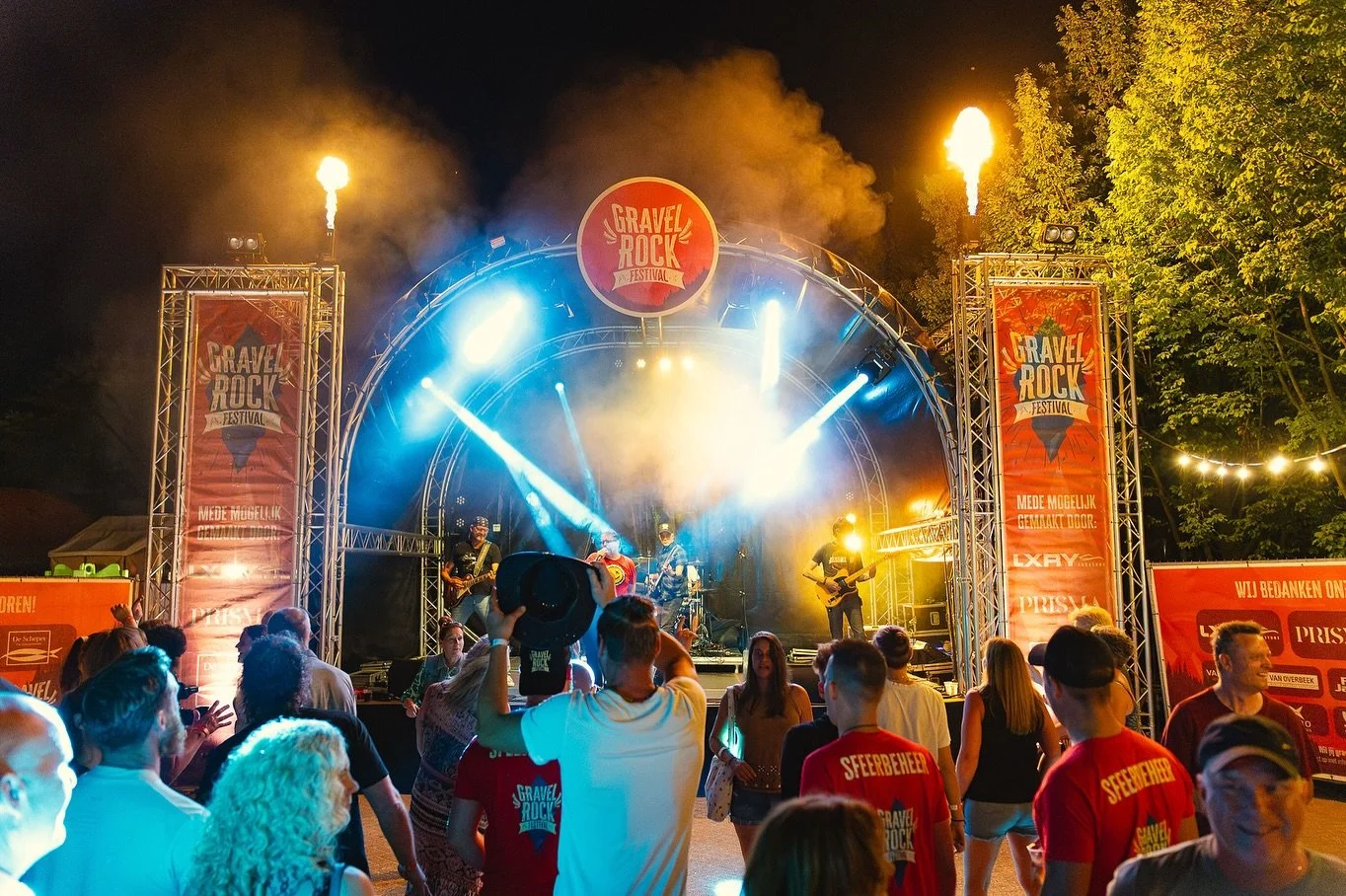 Gravel Rock 2025 🤘🏼.

Ook dit jaar mocht Duality weer de Lichtshow op @gravelrockfestival verzorgen. Dit jaar hebben we extra vlammenwerpers en blinders toegevoegd. En dat heeft weer een geweldige editie en vette plaatjes opgeleverd 📸!