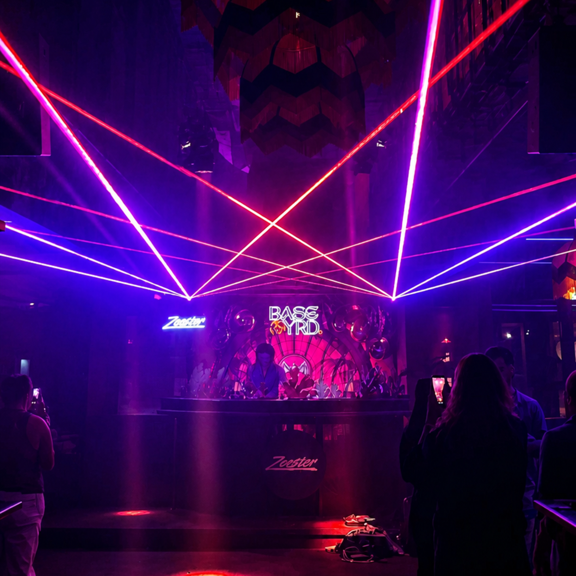 Lasers Lou Lou Eindhoven 1 - Duality.png