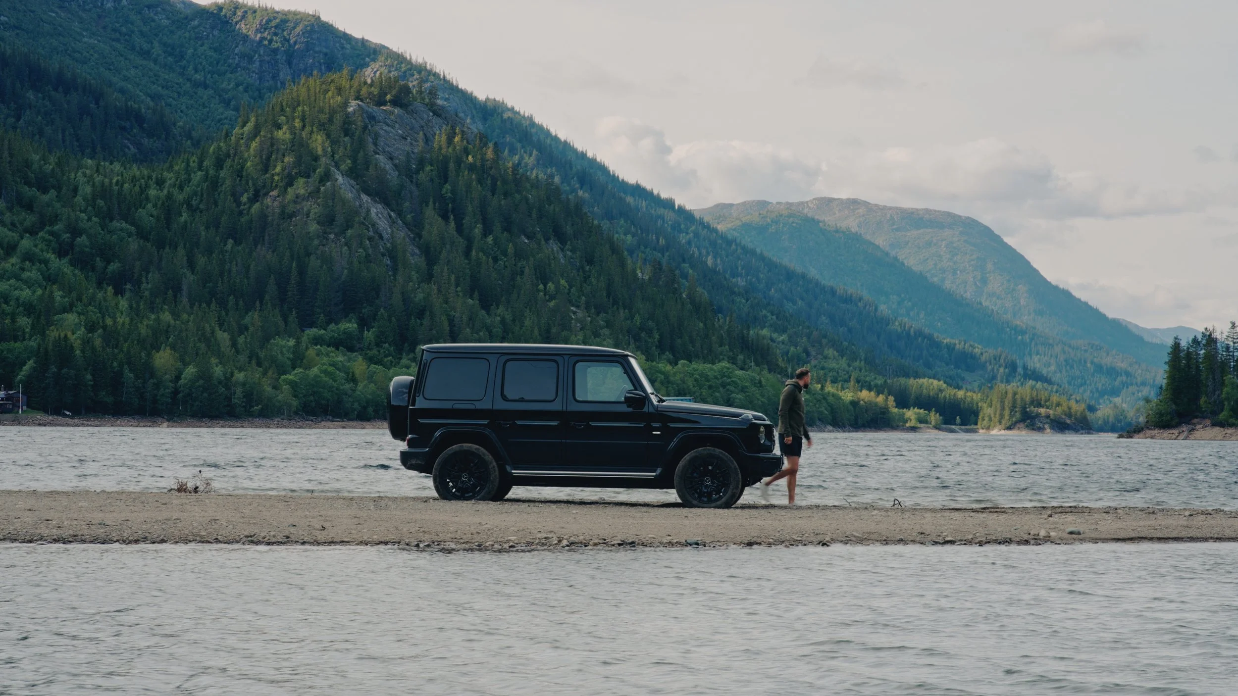 Mercedes Benz