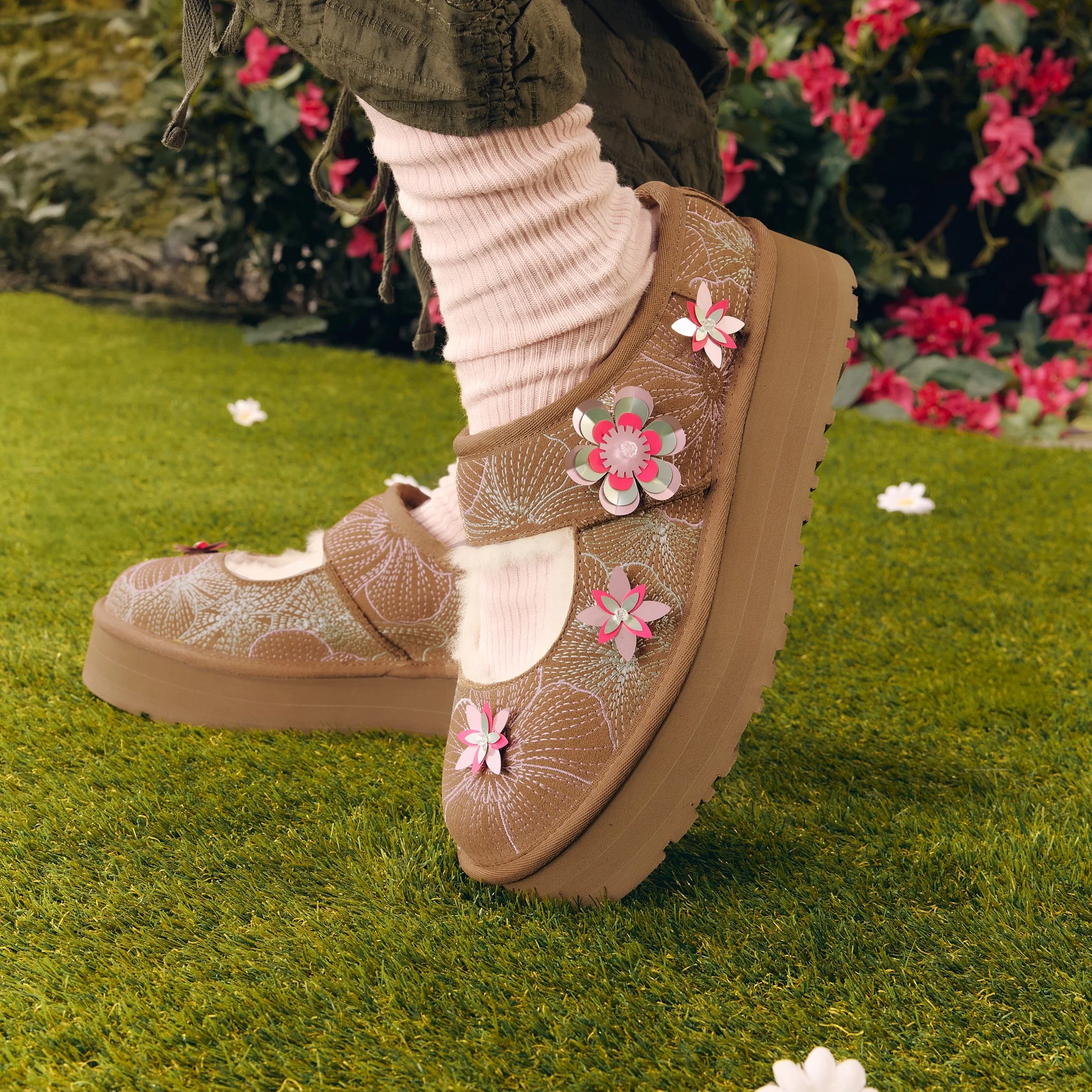 YBB W Bea Mary Jane Meadow FL 1x1 1.jpg