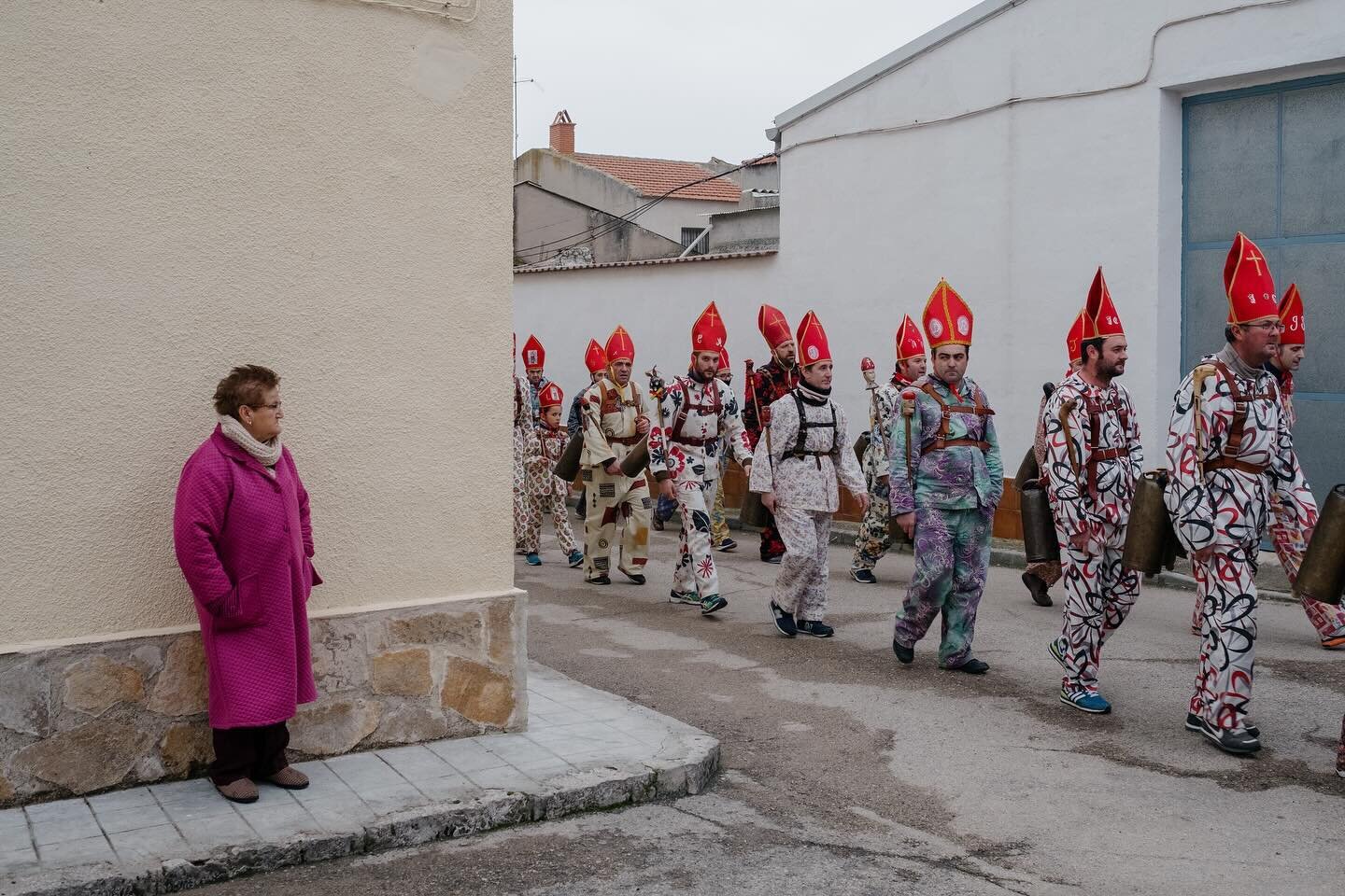 &lsquo;La Endiablada&rsquo;, translated as &lsquo;The Brotherhood of the Devils&rsquo;, is a tradition which has survived through the centuries and is held each year in the Spanish town of Almonacid del Marquesado (Cuenca, Castilla la Mancha).

Membe