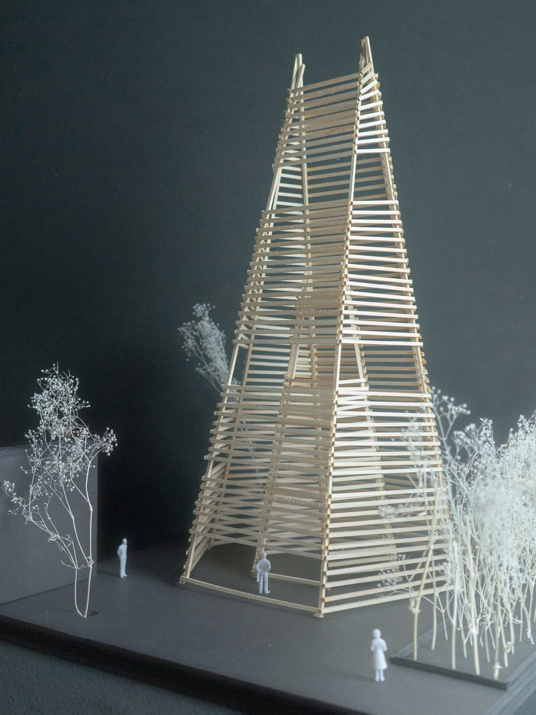 de[MONSTR]ative Architectures Apotheosis of the Unfamiliar