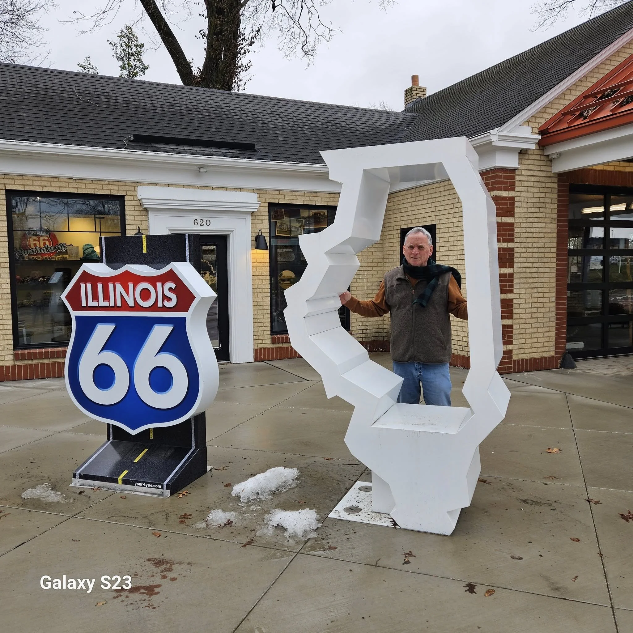 rt 55 il gas w il shape.jpg