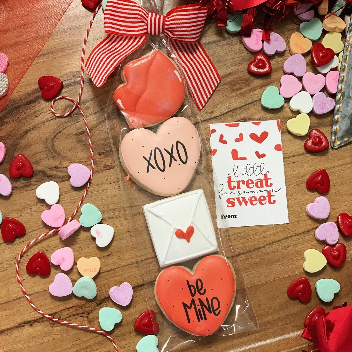 Last day to place your Valentine cookie orders. Hurry over to my website to grab a little treat for someone sweet! 💝

Link in bio.

Ordering will close Thursday 2/2 at 9:00PM. All cookie orders are porch pickup. Address will be posted on order confi